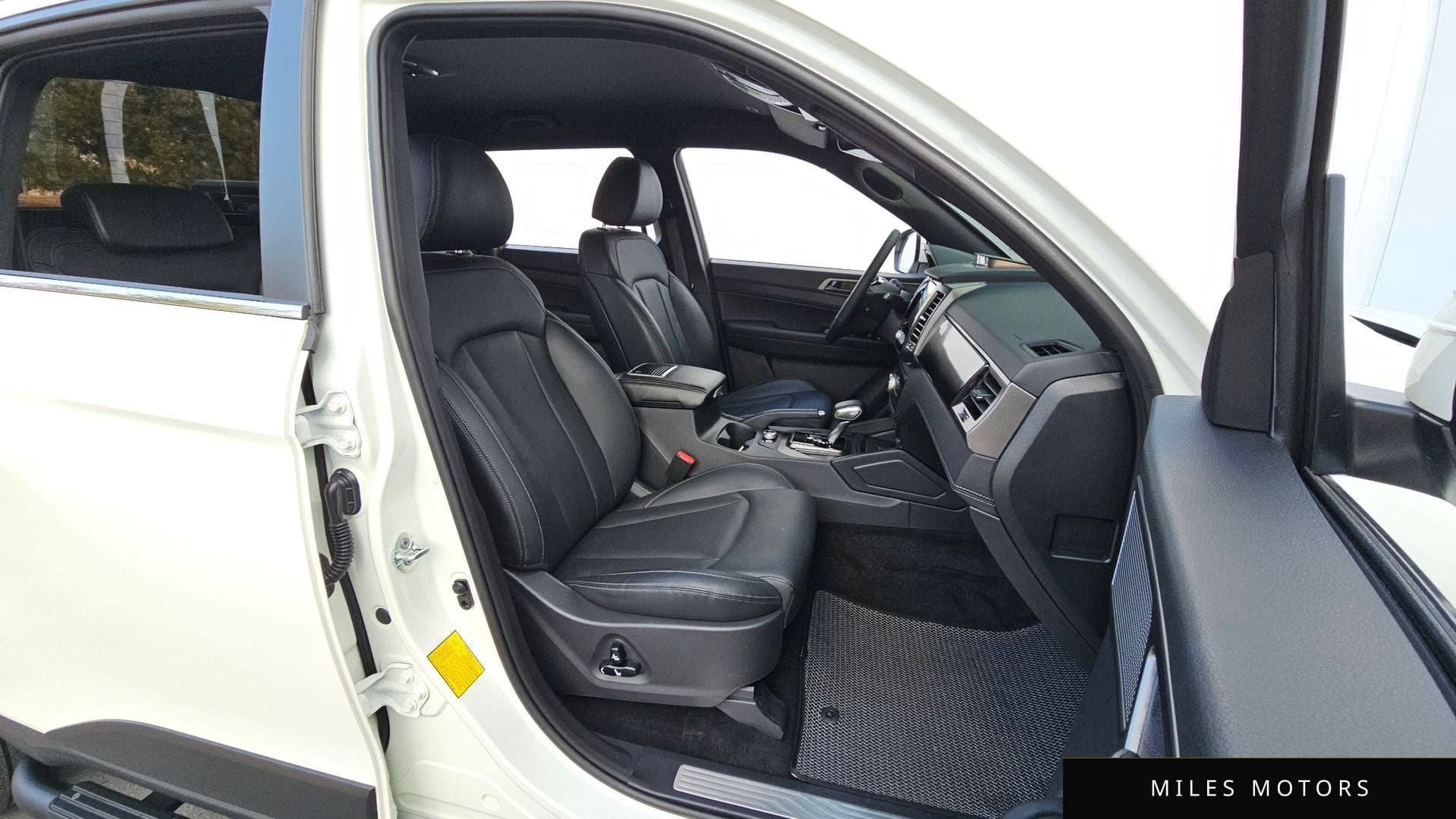 KG Mobility Rexton 2022 — миниатюра 11