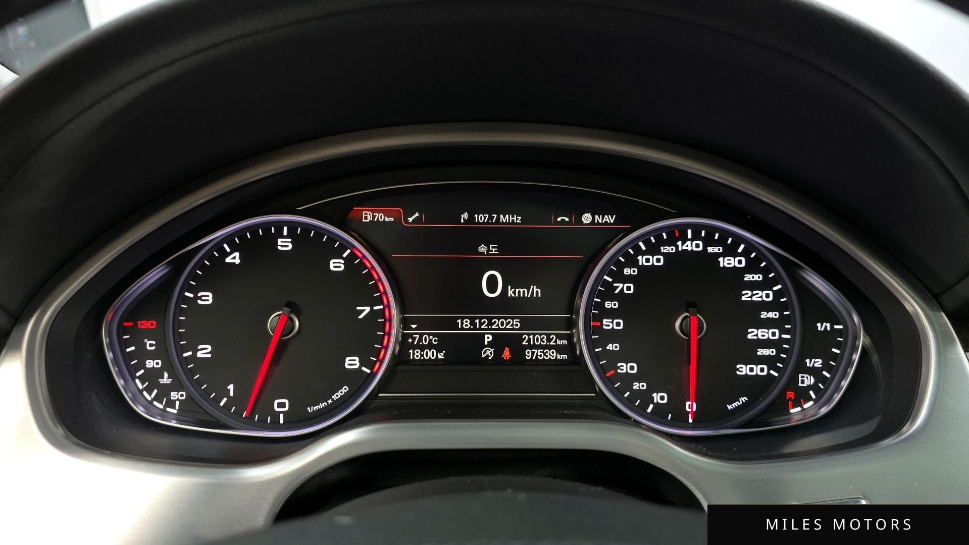 Audi A8 2015 — миниатюра 8