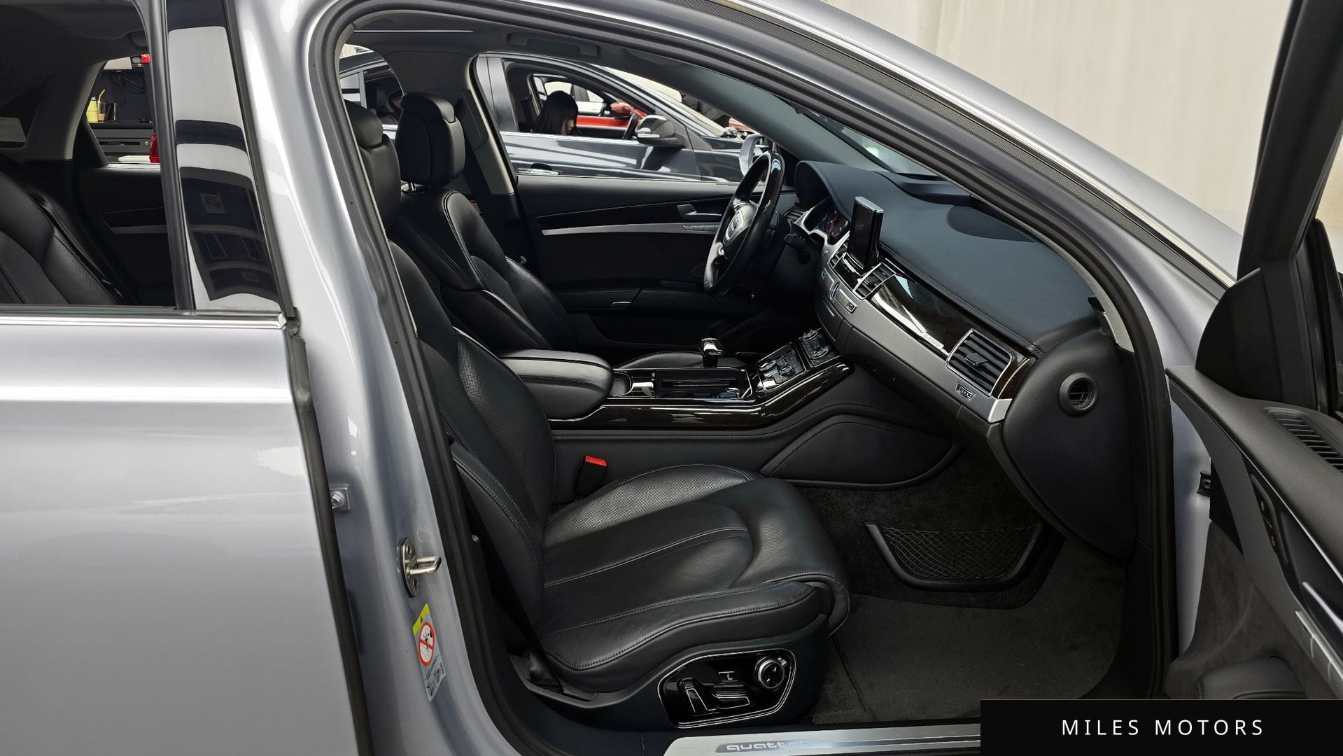 Audi A8 2015 — миниатюра 11