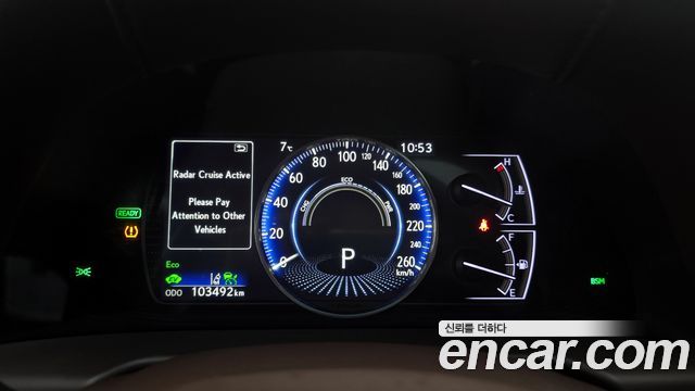 Лексус ES300h 2019 — миниатюра 8