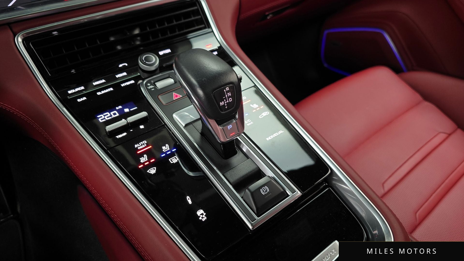 Porsche Panamera 2020 — миниатюра 9