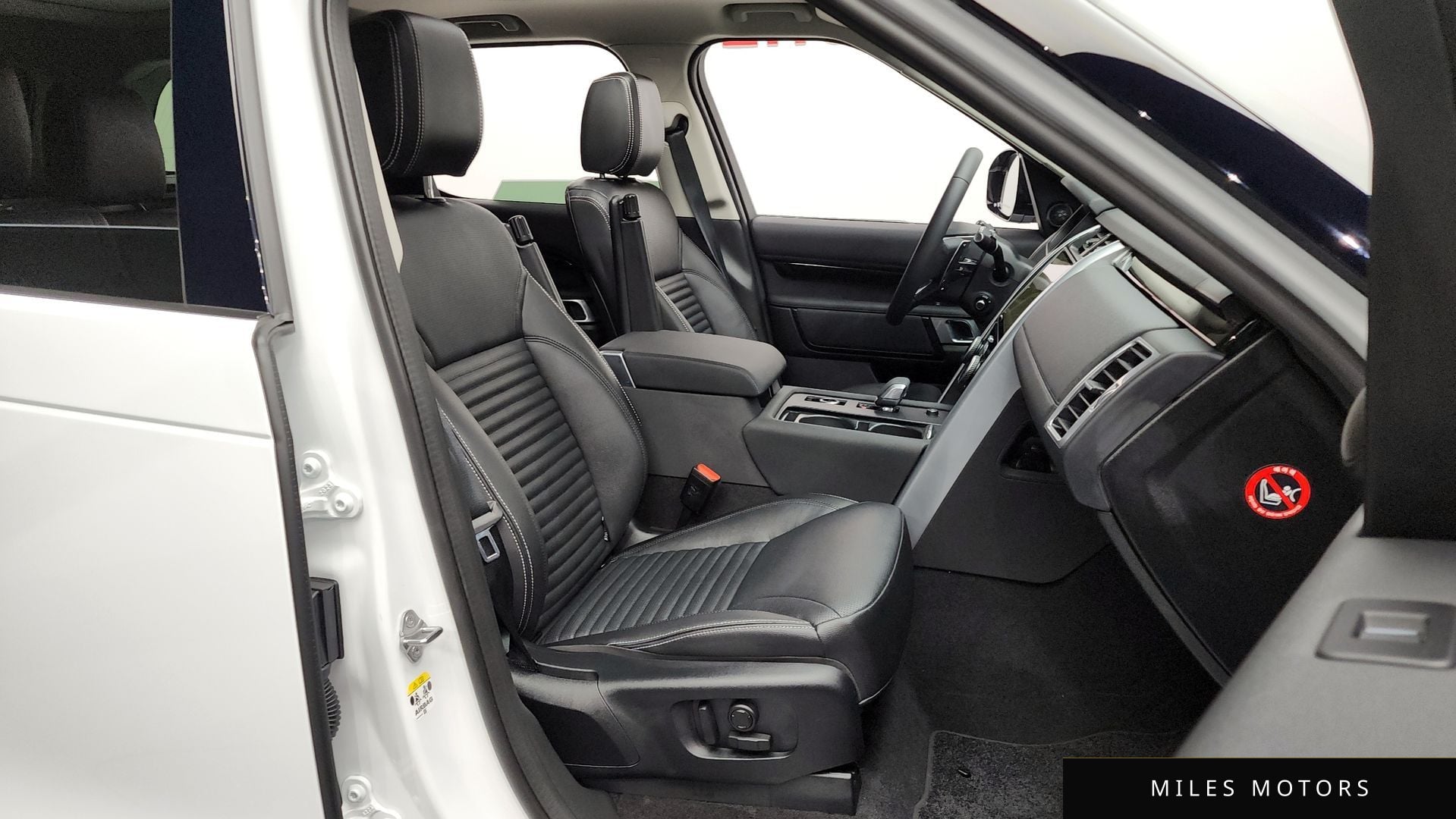 Land Rover Discovery 2024 — миниатюра 11