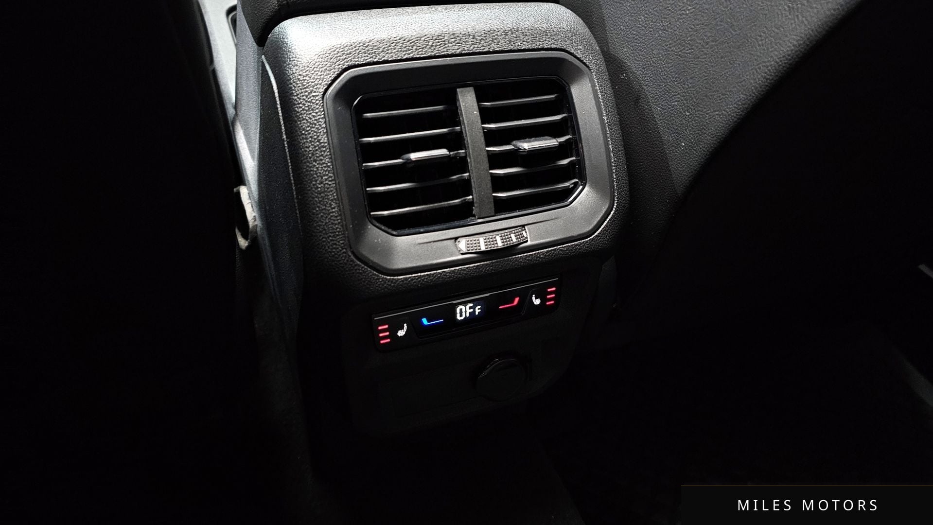 Volkswagen Tiguan 2023 — миниатюра 17