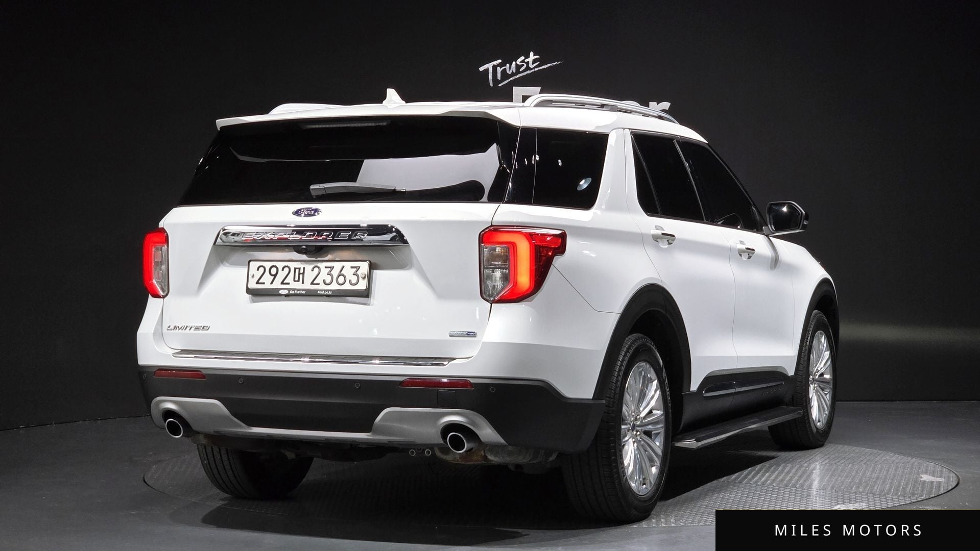 Ford Explorer 2020 — миниатюра 2