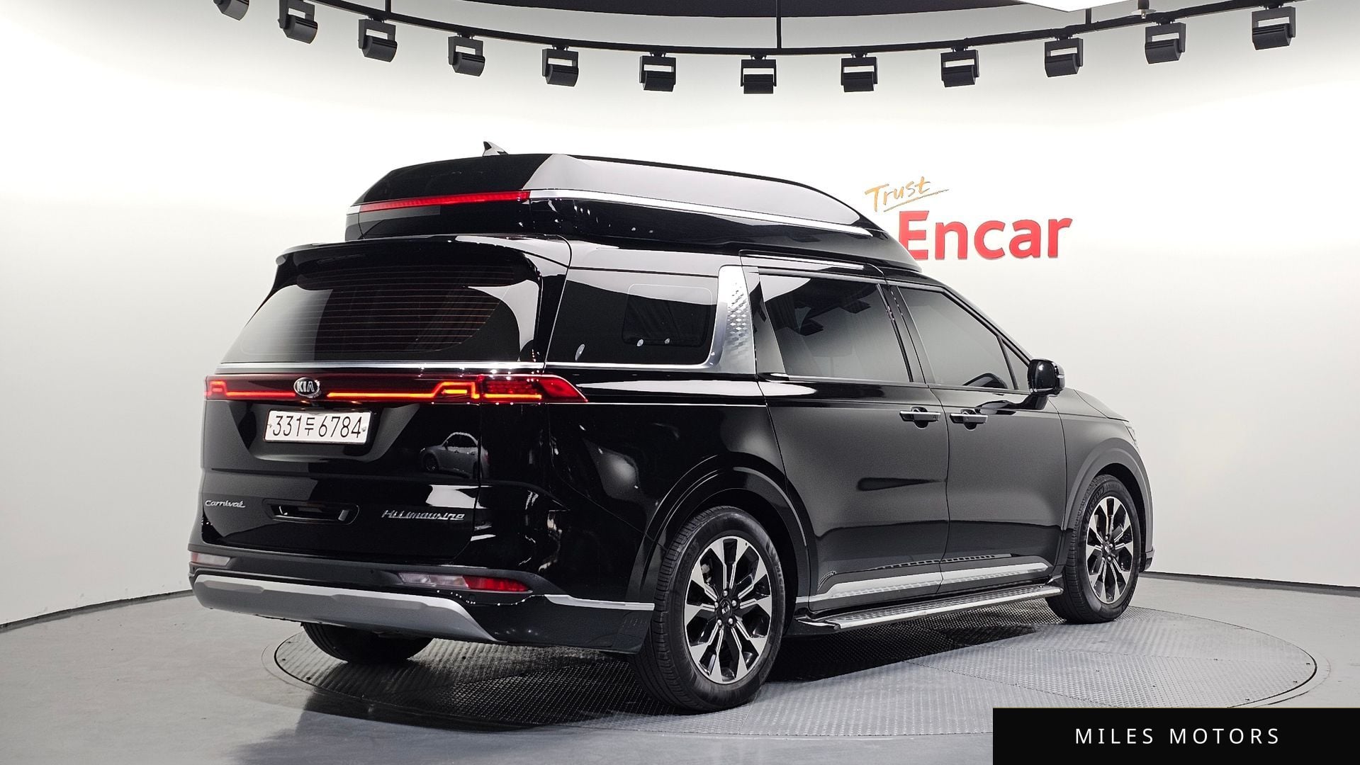 Kia Carnival 2021 — миниатюра 2