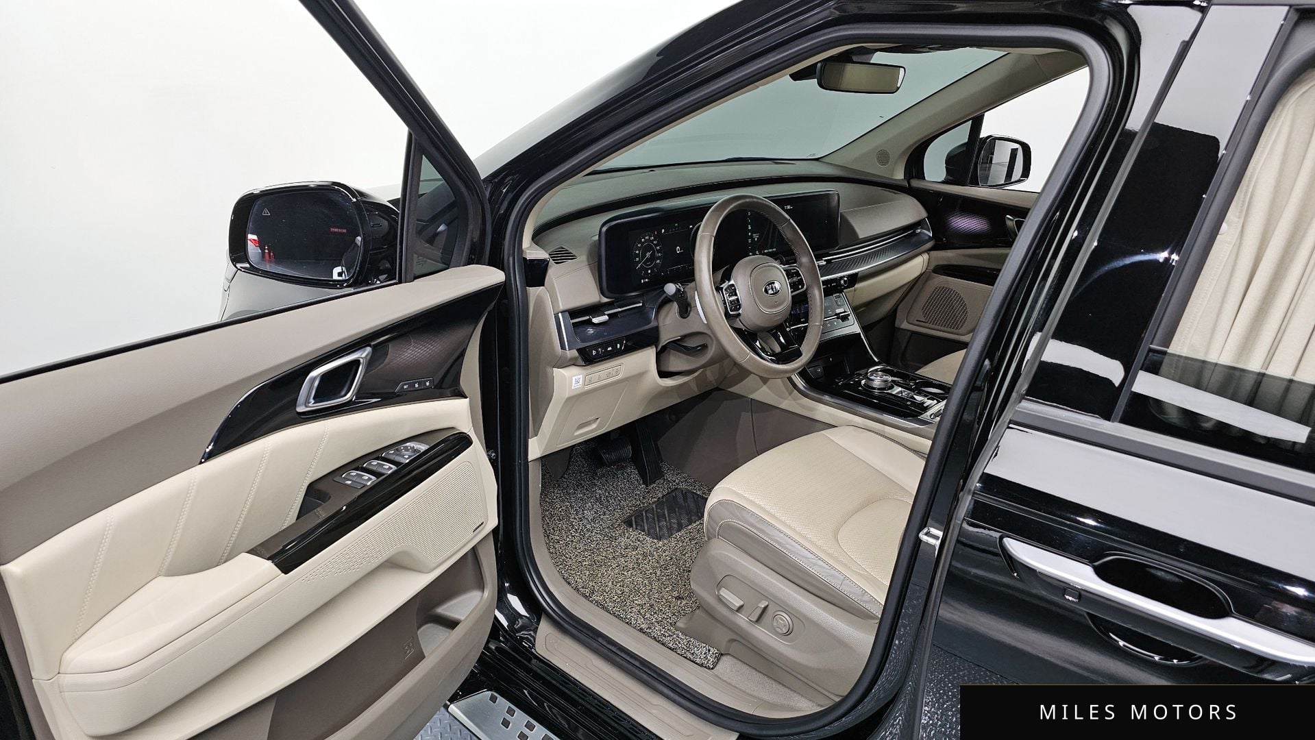 Kia Carnival 2021 — миниатюра 10