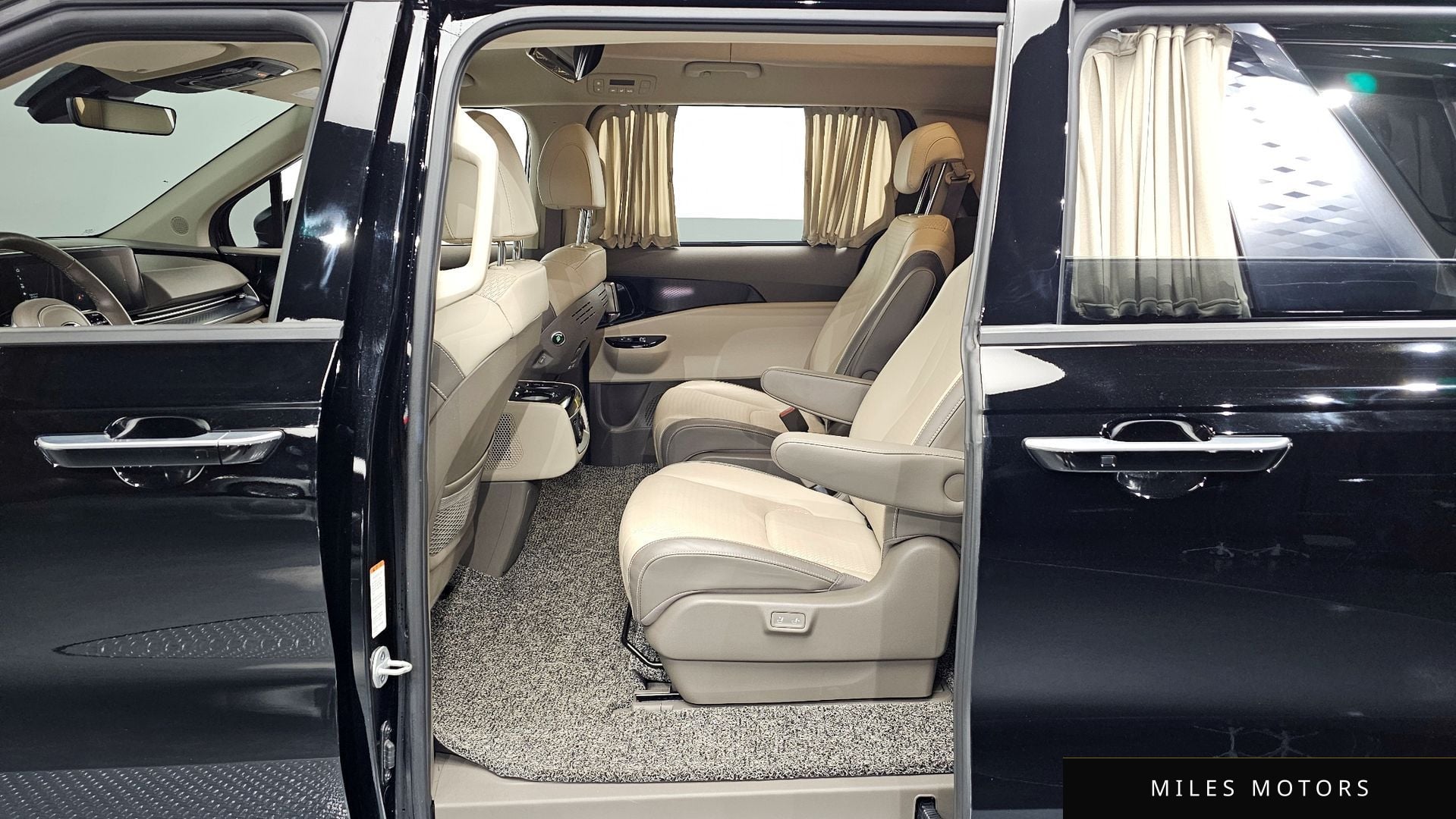 Kia Carnival 2021 — миниатюра 11