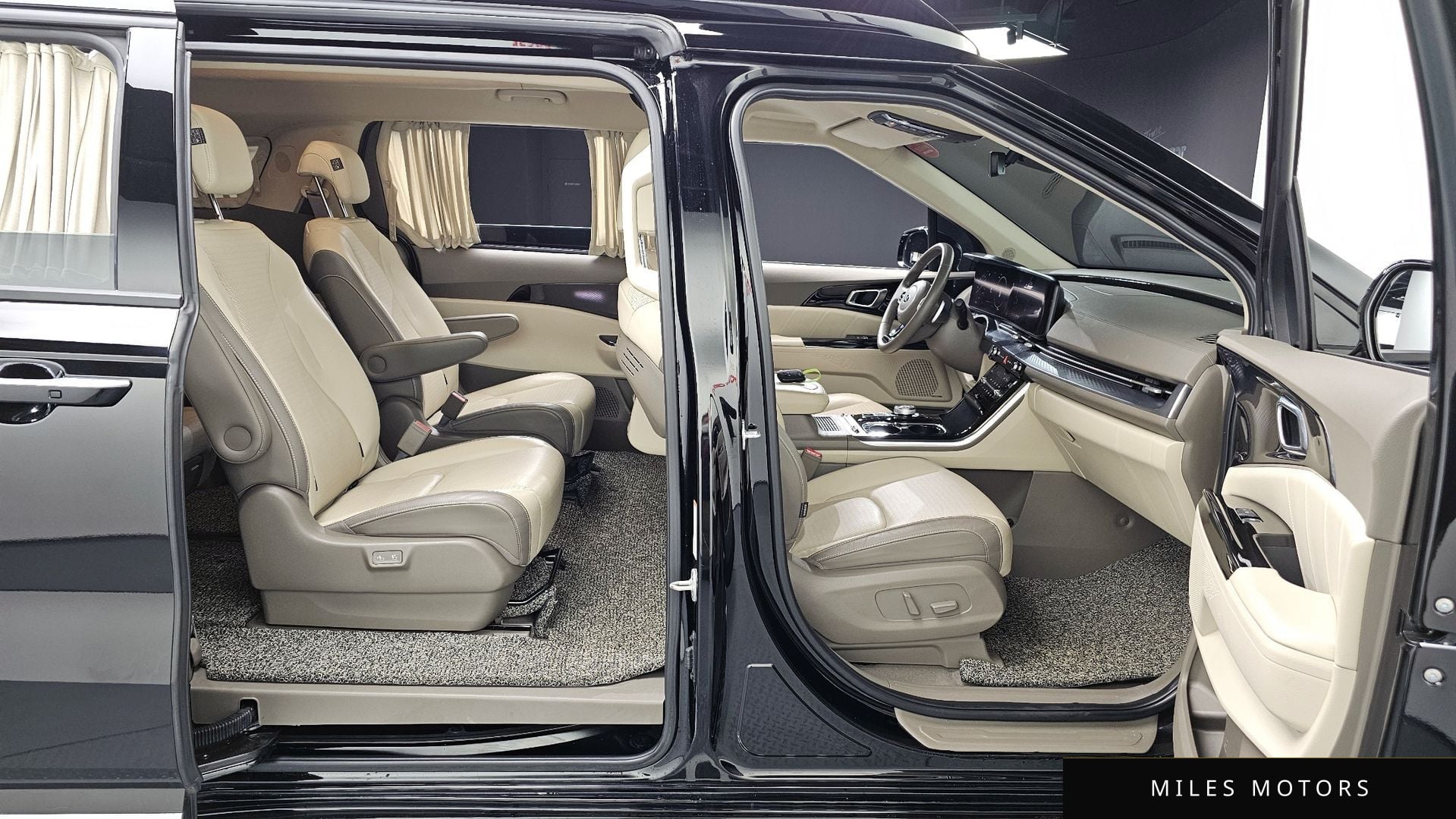 Kia Carnival 2021 — миниатюра 12