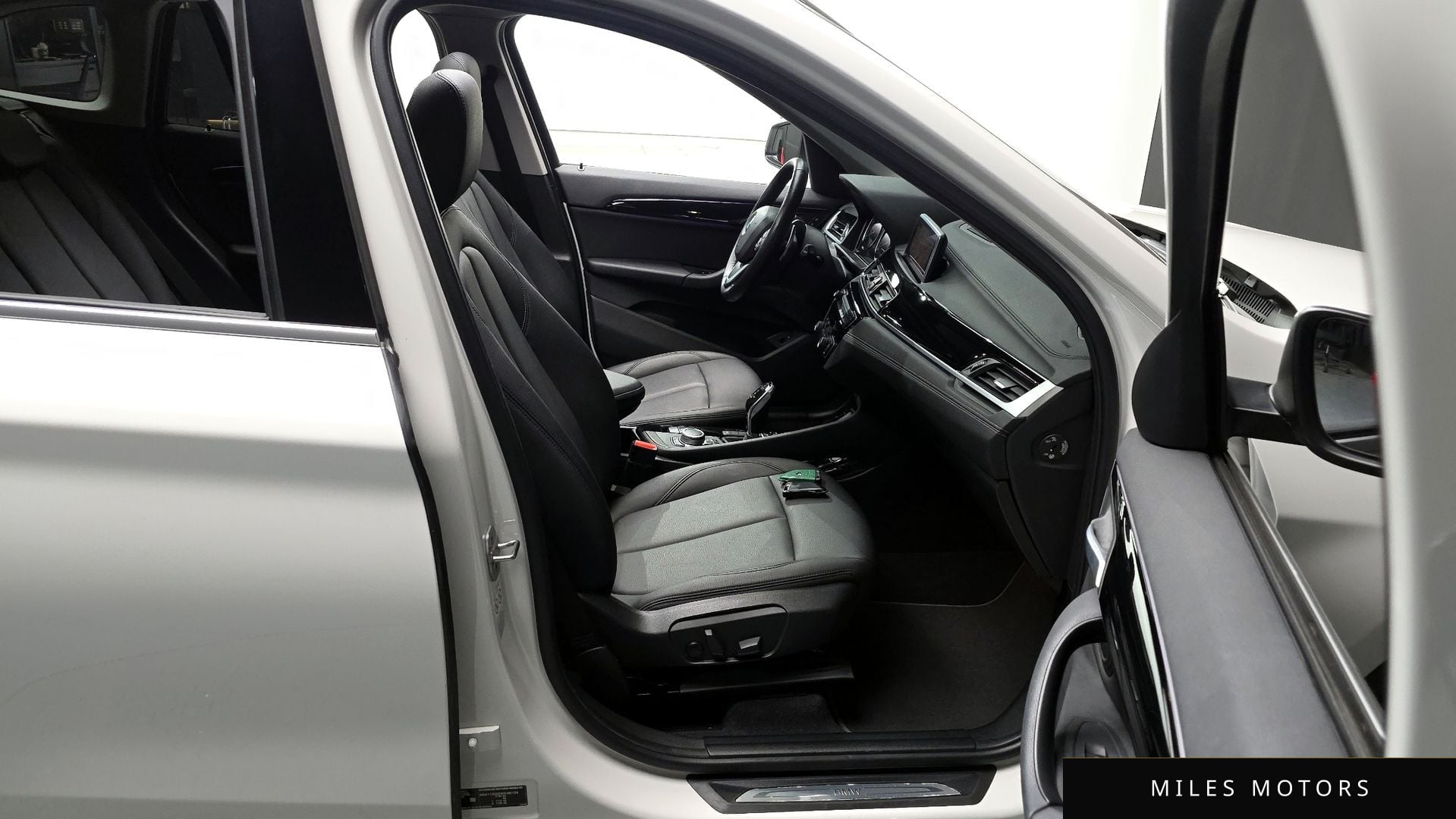 BMW X1 (F48) 2022 — миниатюра 11