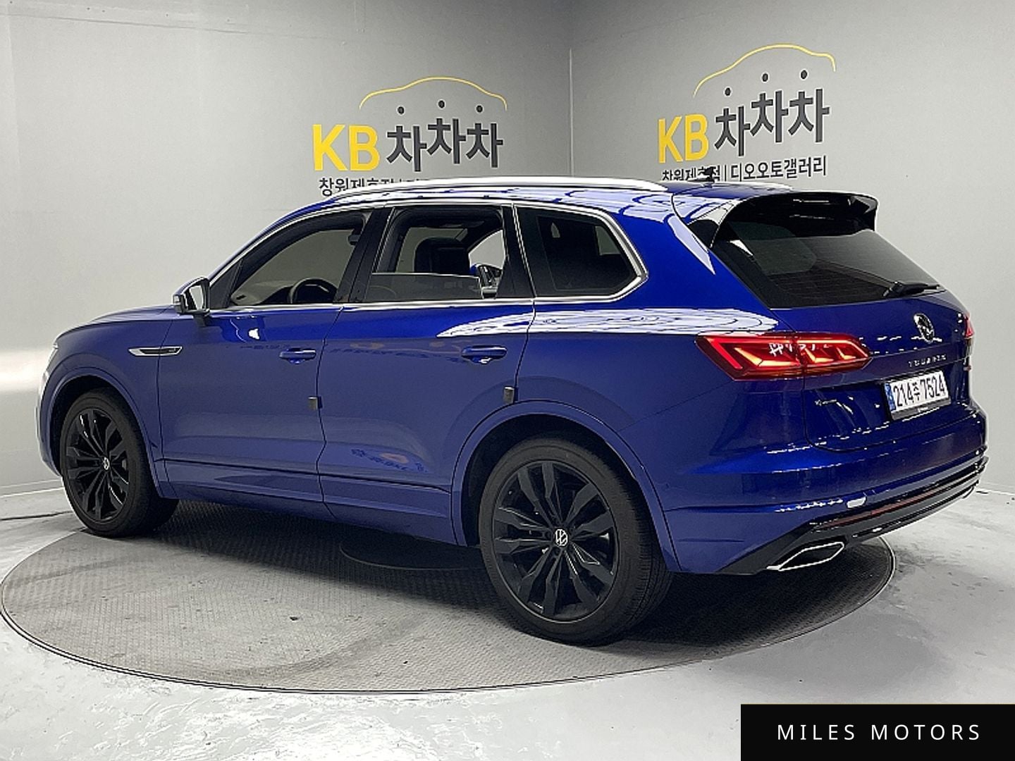 Volkswagen Touareg 2023 — миниатюра 2