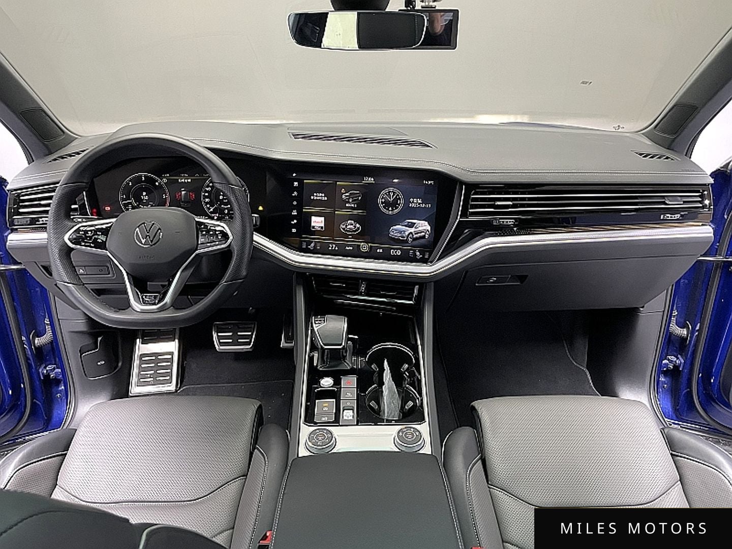 Volkswagen Touareg 2023 — миниатюра 7