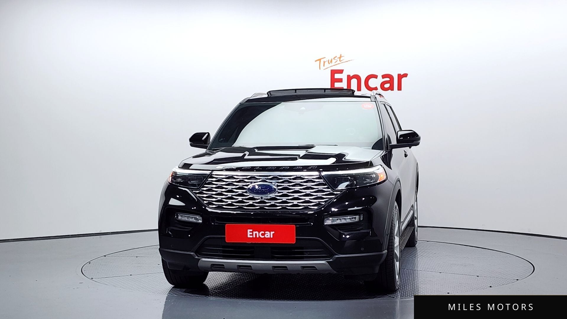 Ford Explorer 2022 — миниатюра 3
