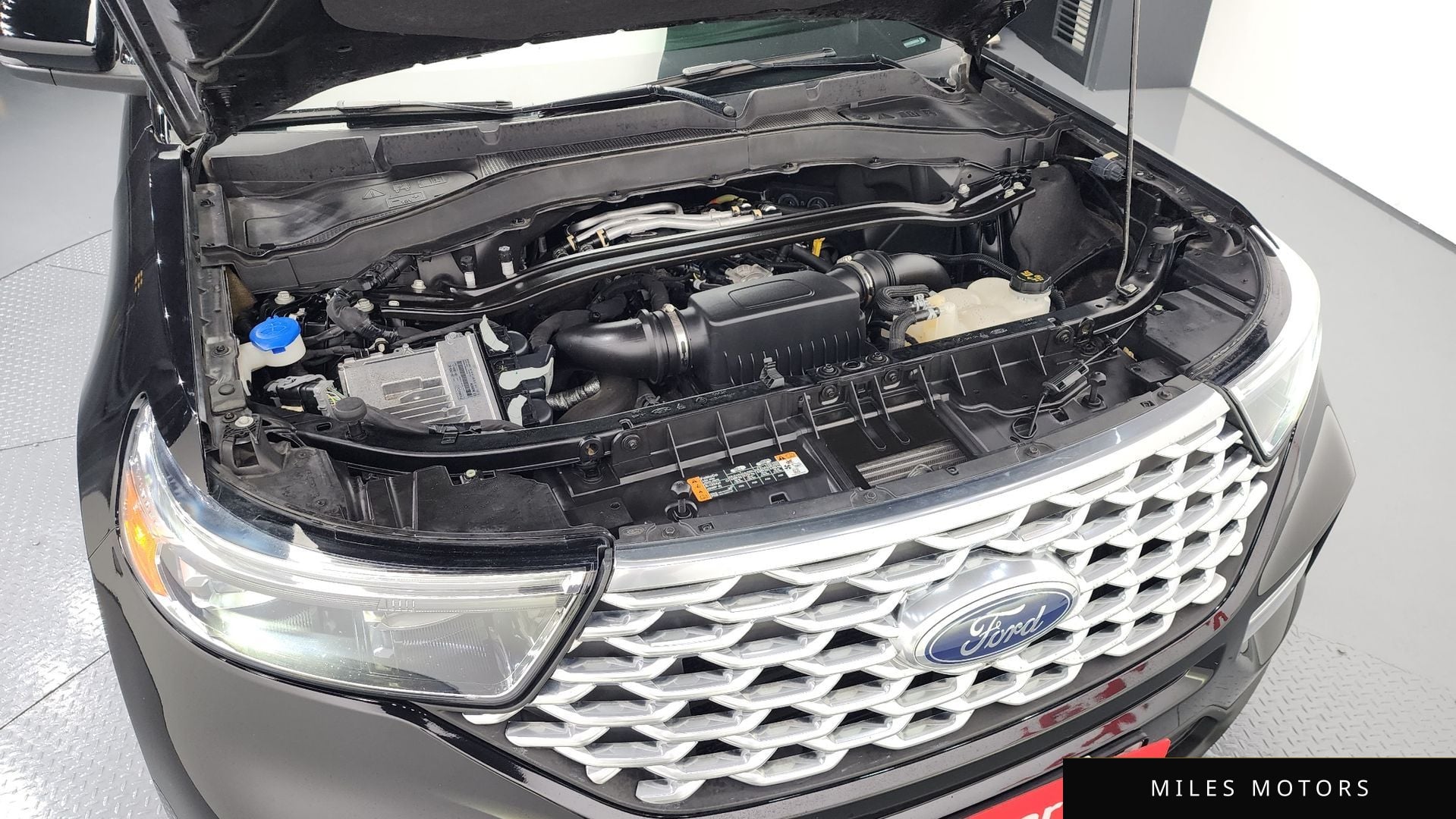 Ford Explorer 2022 — миниатюра 6