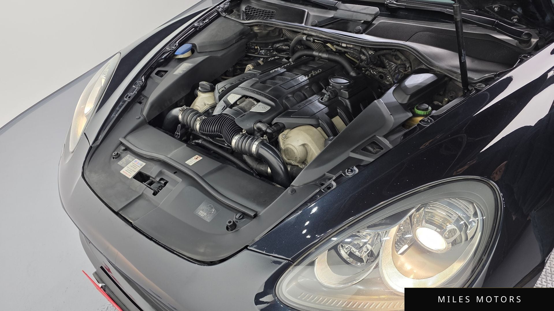 Porsche Cayenne 2011 — миниатюра 6