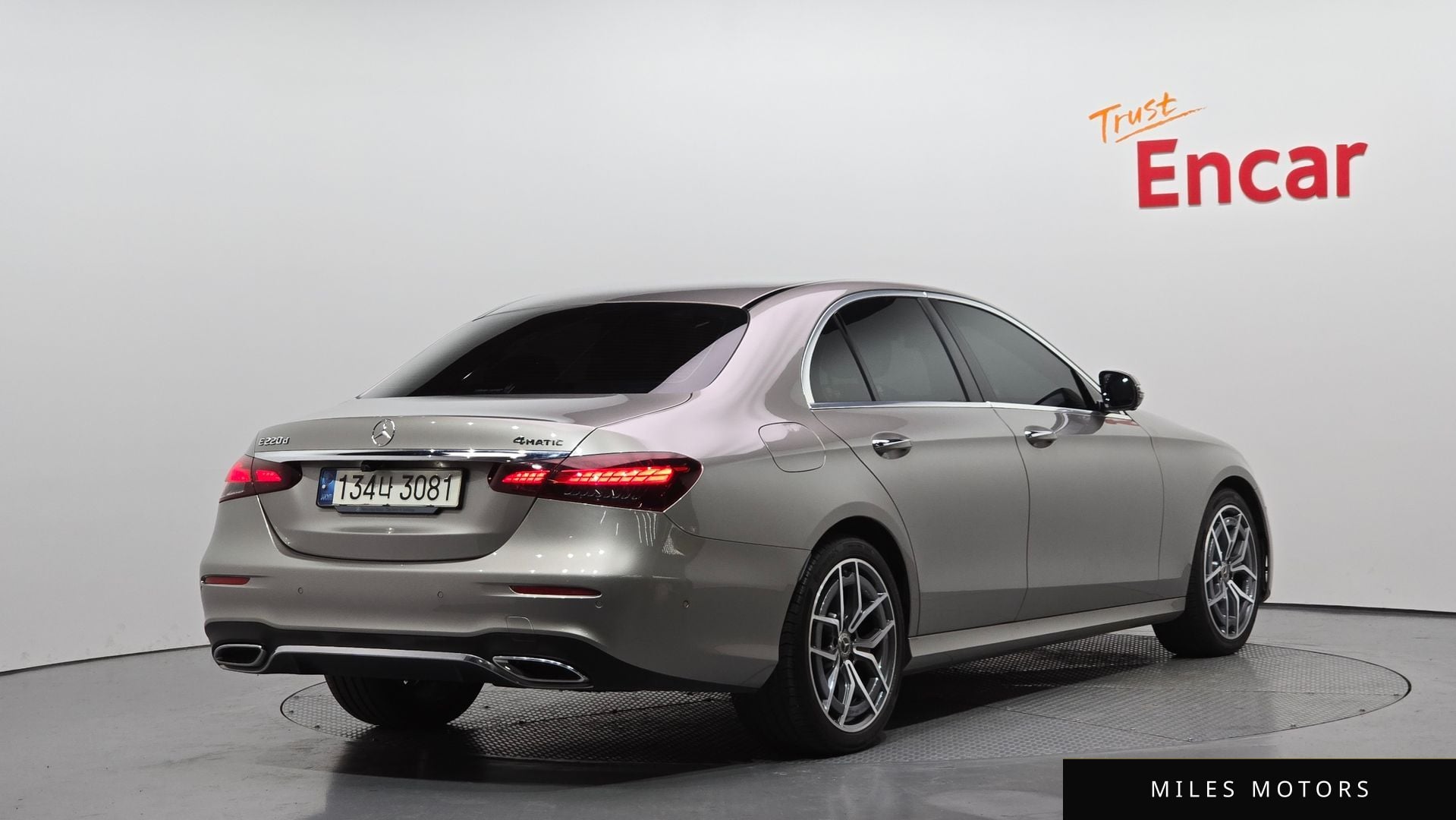 Mercedes-Benz E-Class W213 2021 — миниатюра 2
