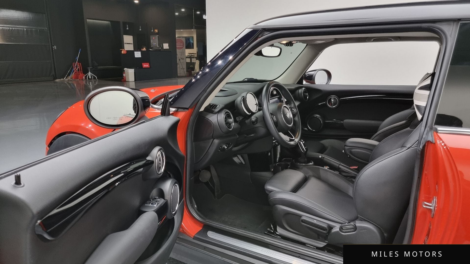 MINI Cooper 2020 — миниатюра 10