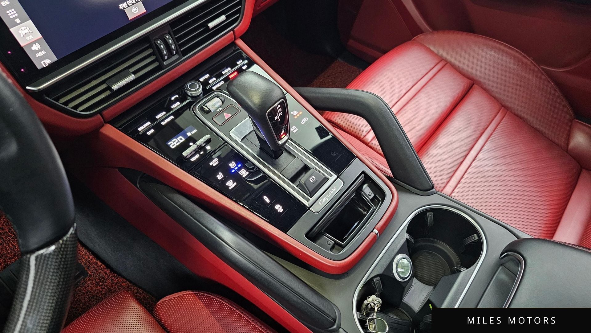 Porsche Cayenne 2021 — миниатюра 9