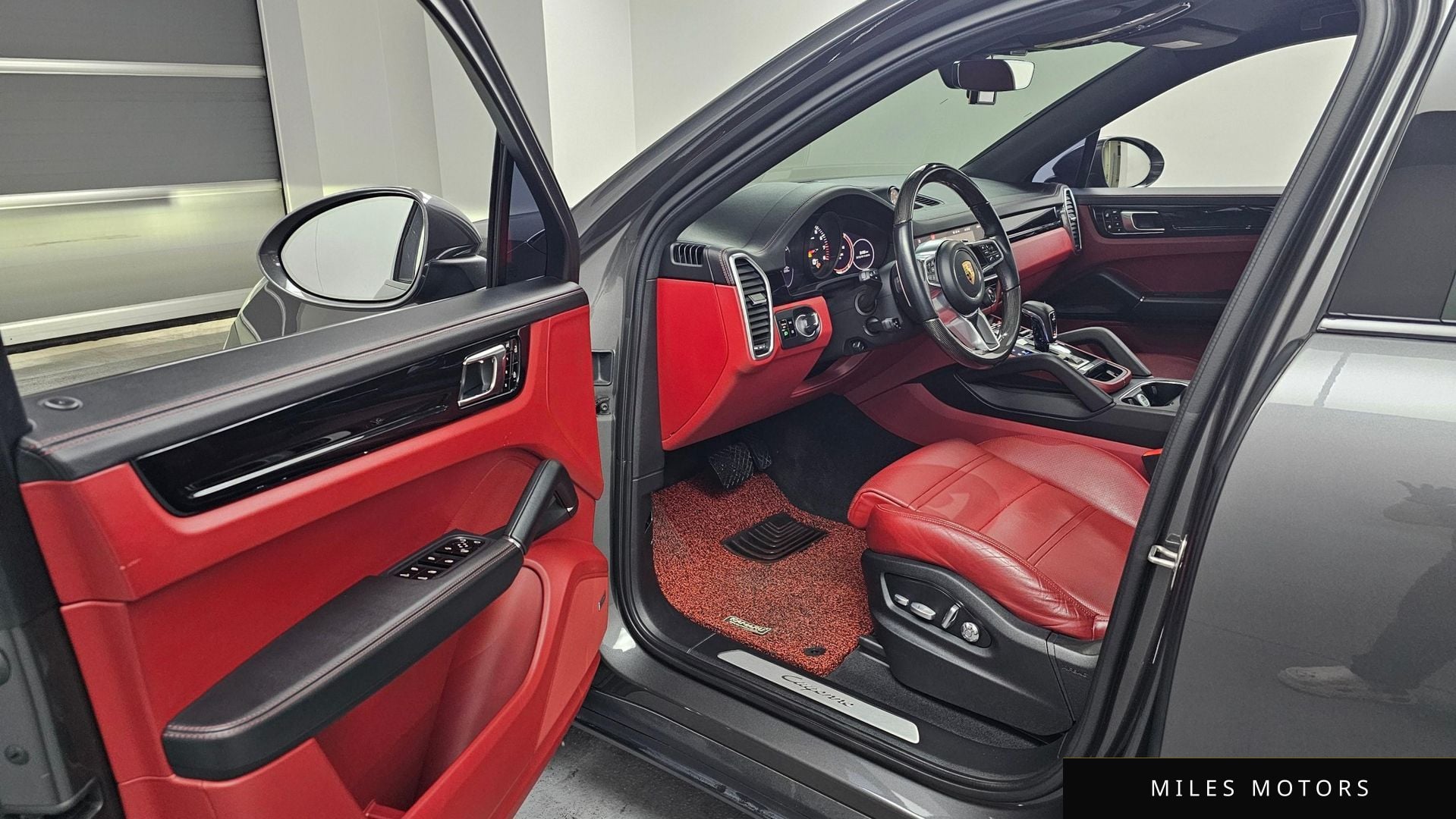 Porsche Cayenne 2021 — миниатюра 11