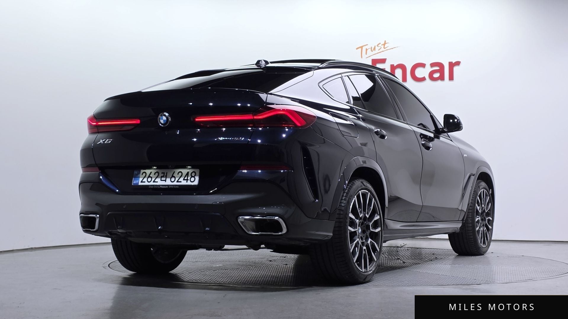 BMW X6 (G06) 2025 — миниатюра 2