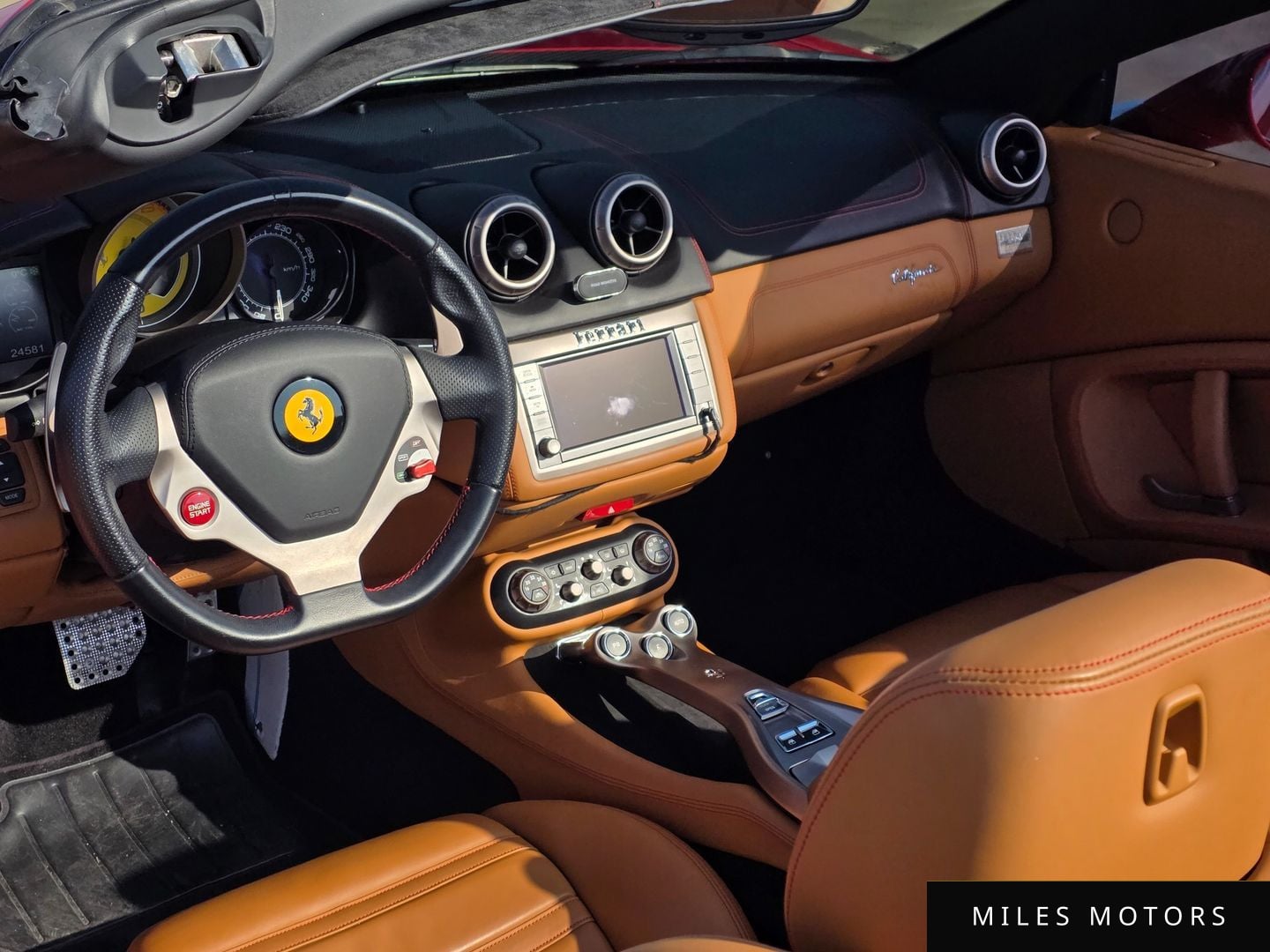 Ferrari 캘리포니아 2010 — миниатюра 17