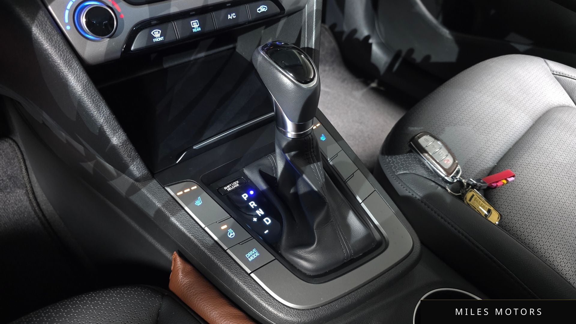 Hyundai AVANTE 2016 — миниатюра 9