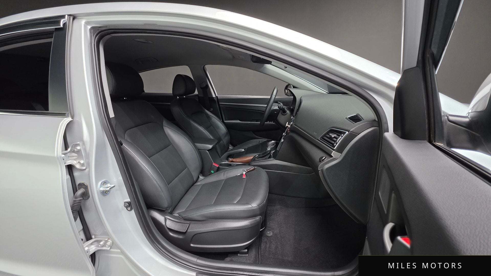 Hyundai AVANTE 2016 — миниатюра 10