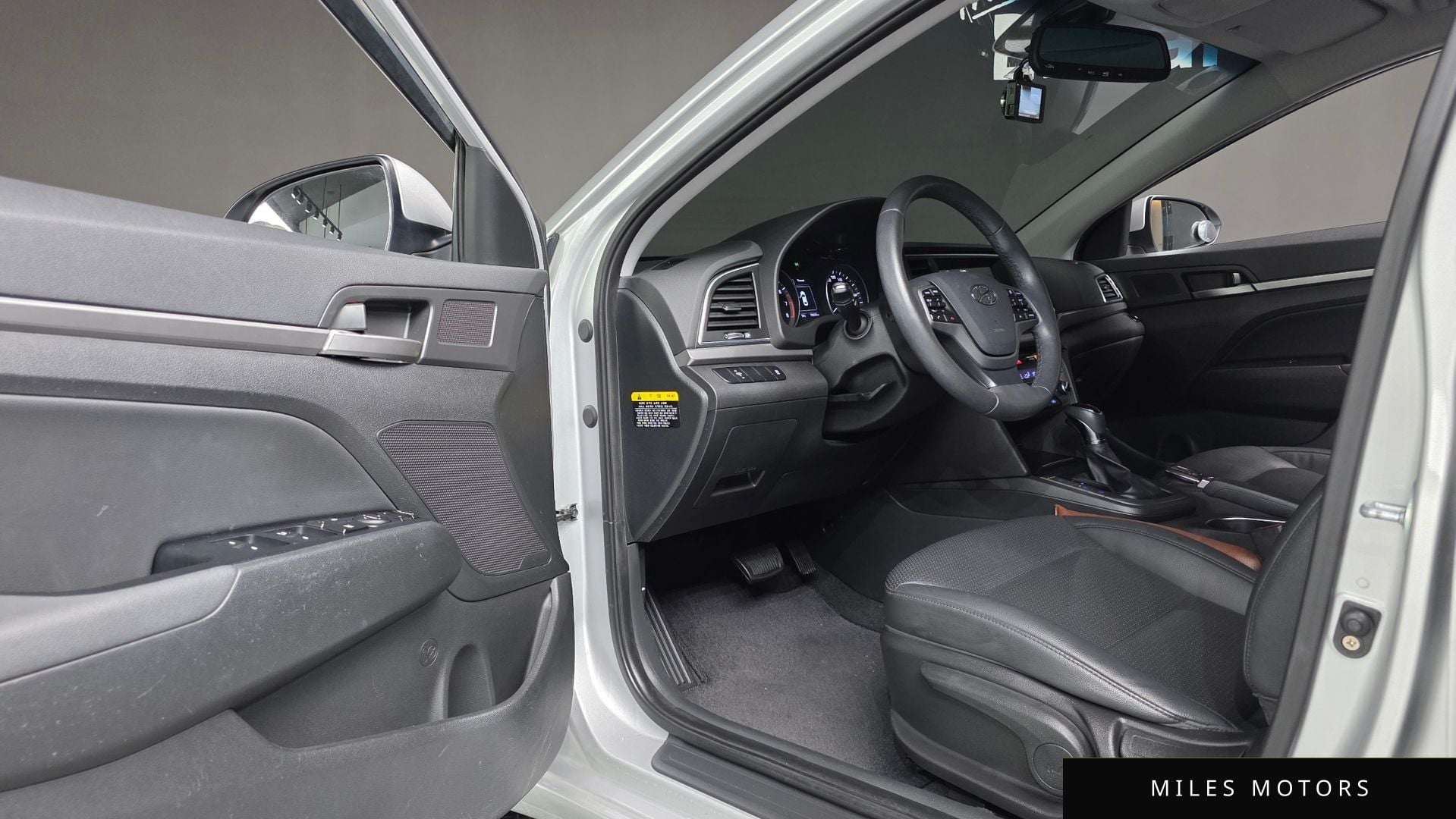 Hyundai AVANTE 2016 — миниатюра 11