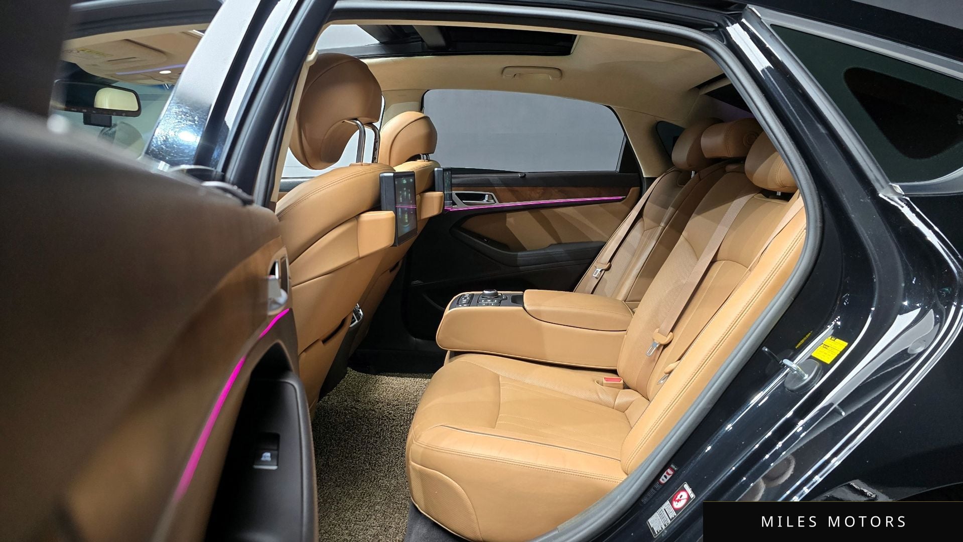 Hyundai Genesis 2016 — миниатюра 12