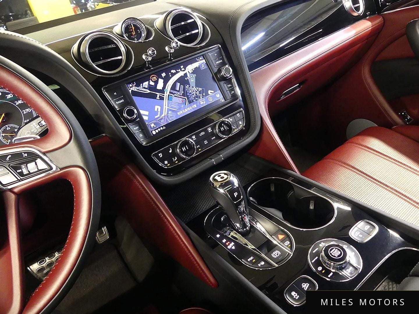 Bentley Bentayga 2020 — миниатюра 15