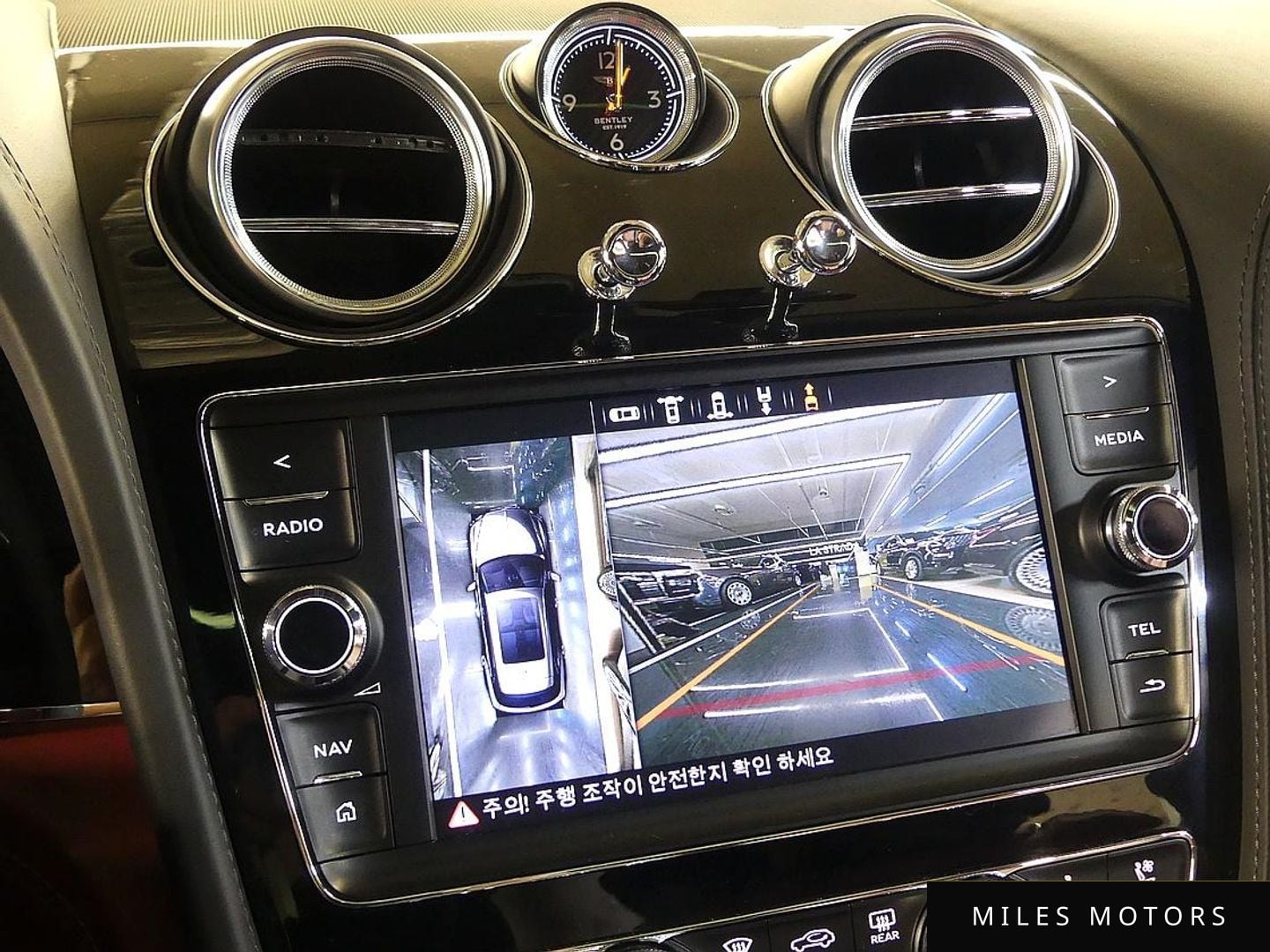 Bentley Bentayga 2020 — миниатюра 16