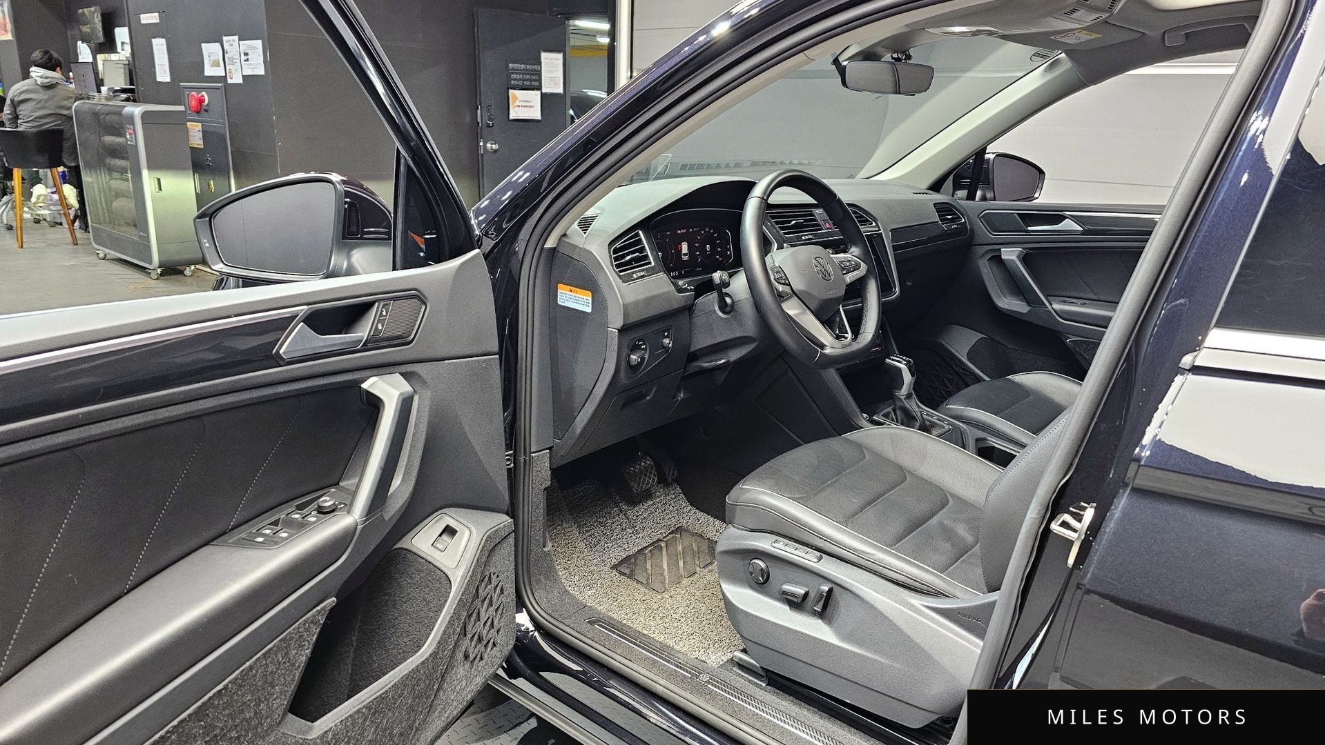 Volkswagen Tiguan 2023 — миниатюра 11