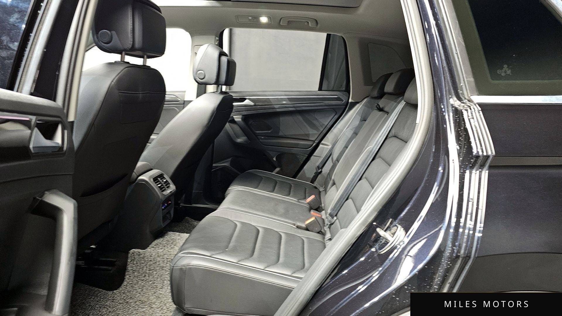 Volkswagen Tiguan 2023 — миниатюра 12