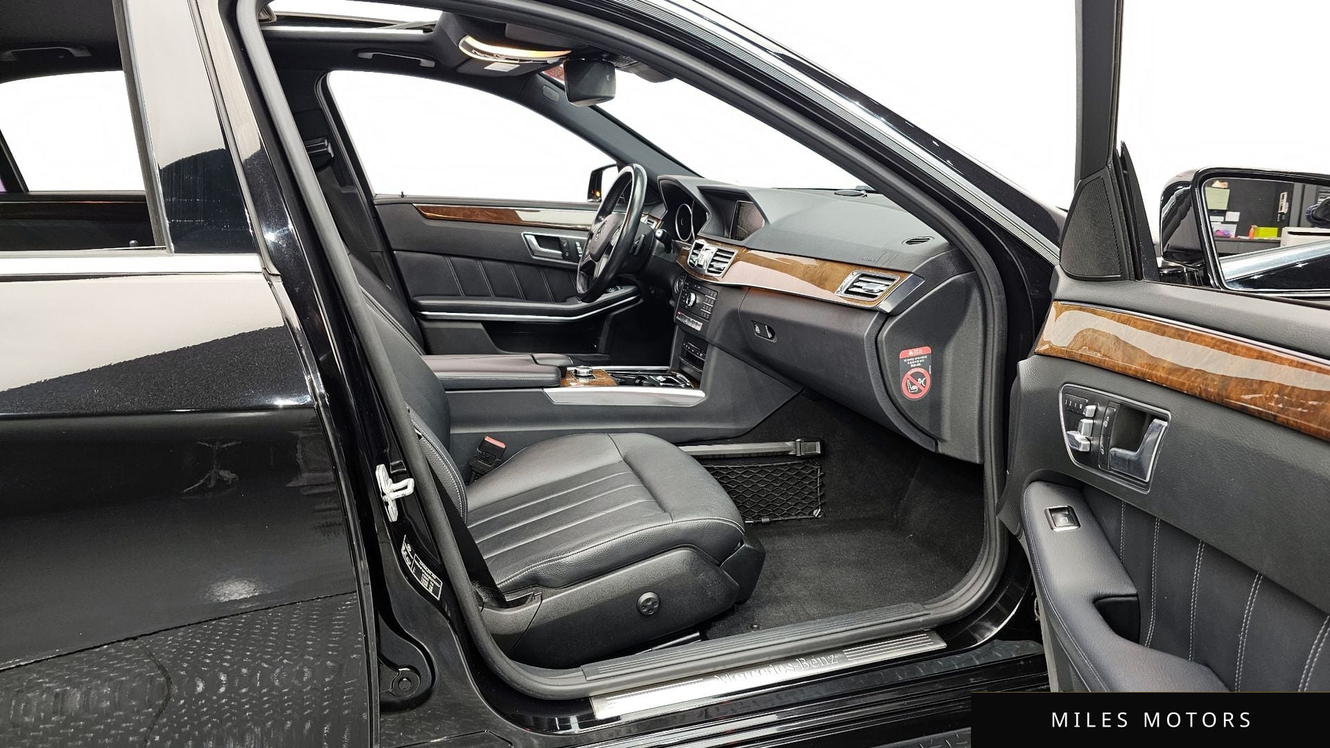 Mercedes-Benz E-Class W212 2016 — миниатюра 10