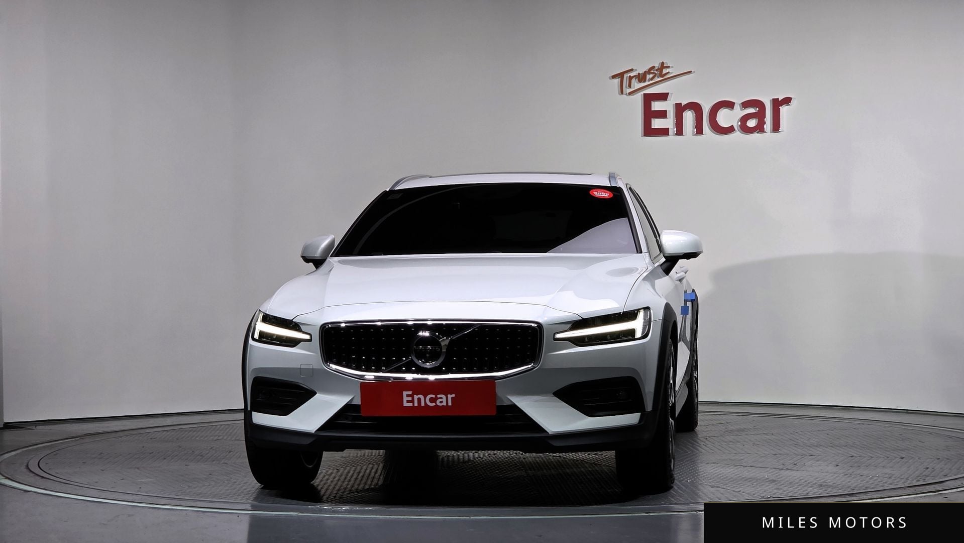 Volvo V60 2022 — миниатюра 3