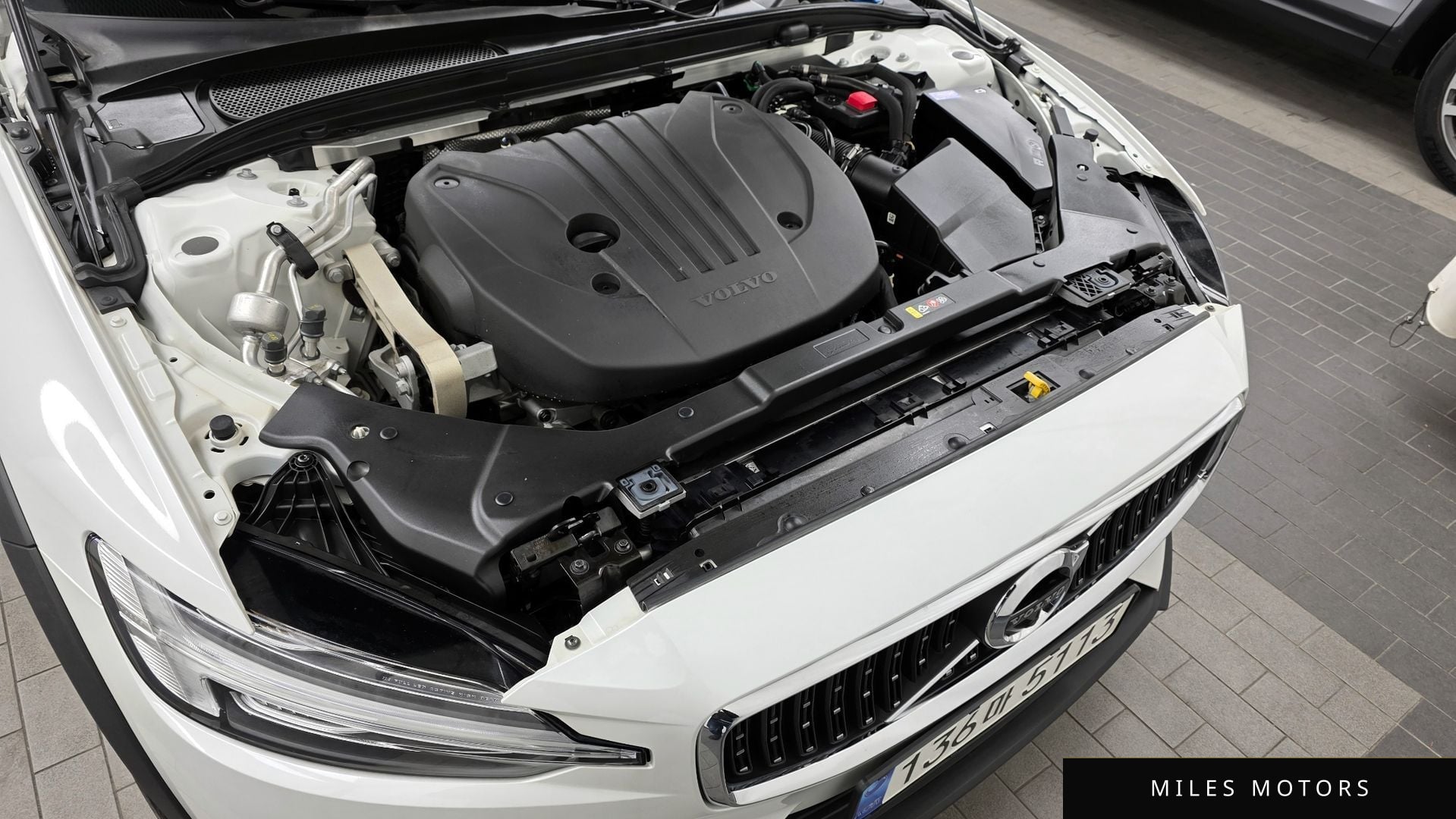Volvo V60 2022 — миниатюра 6