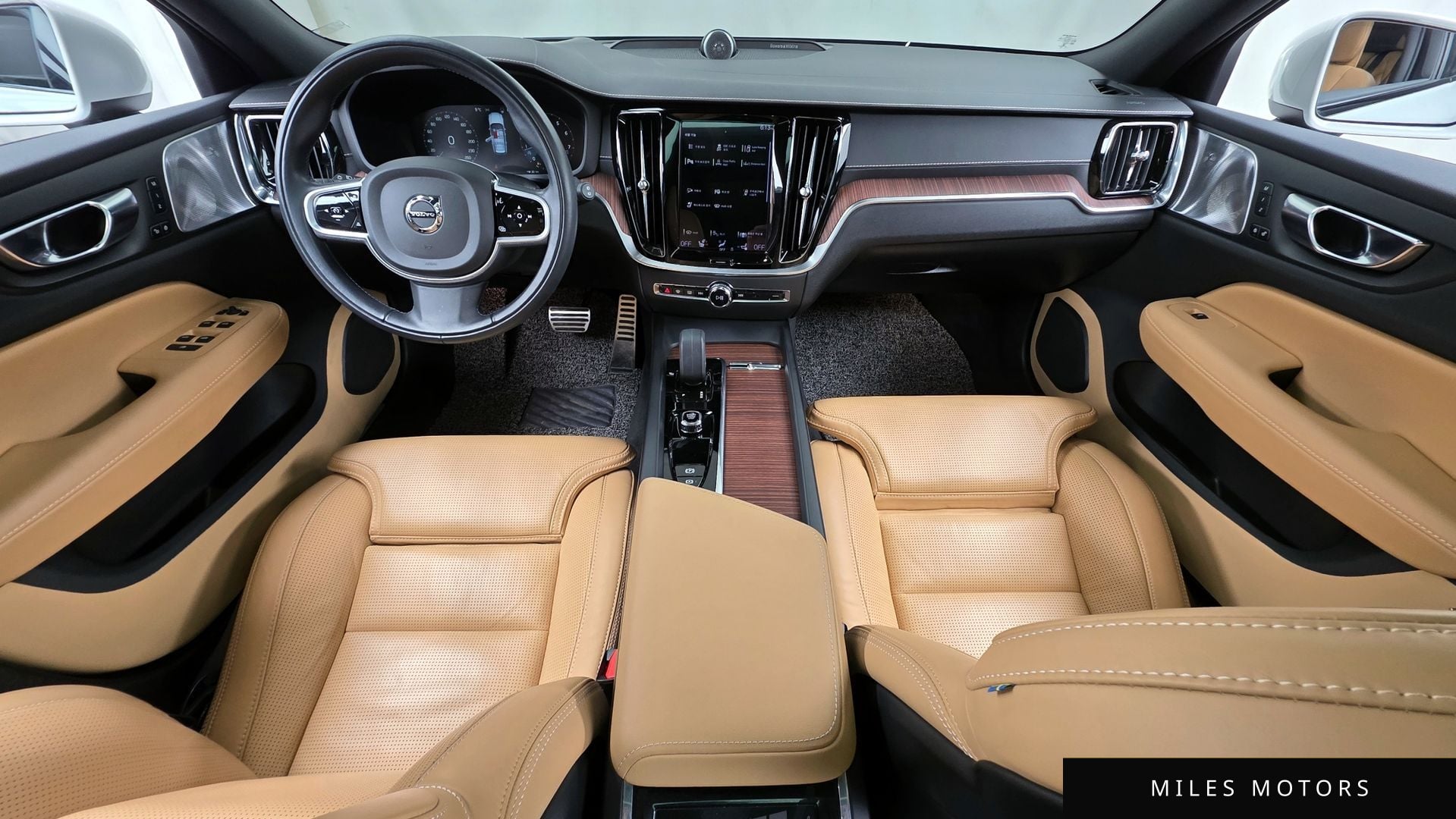 Volvo V60 2022 — миниатюра 7