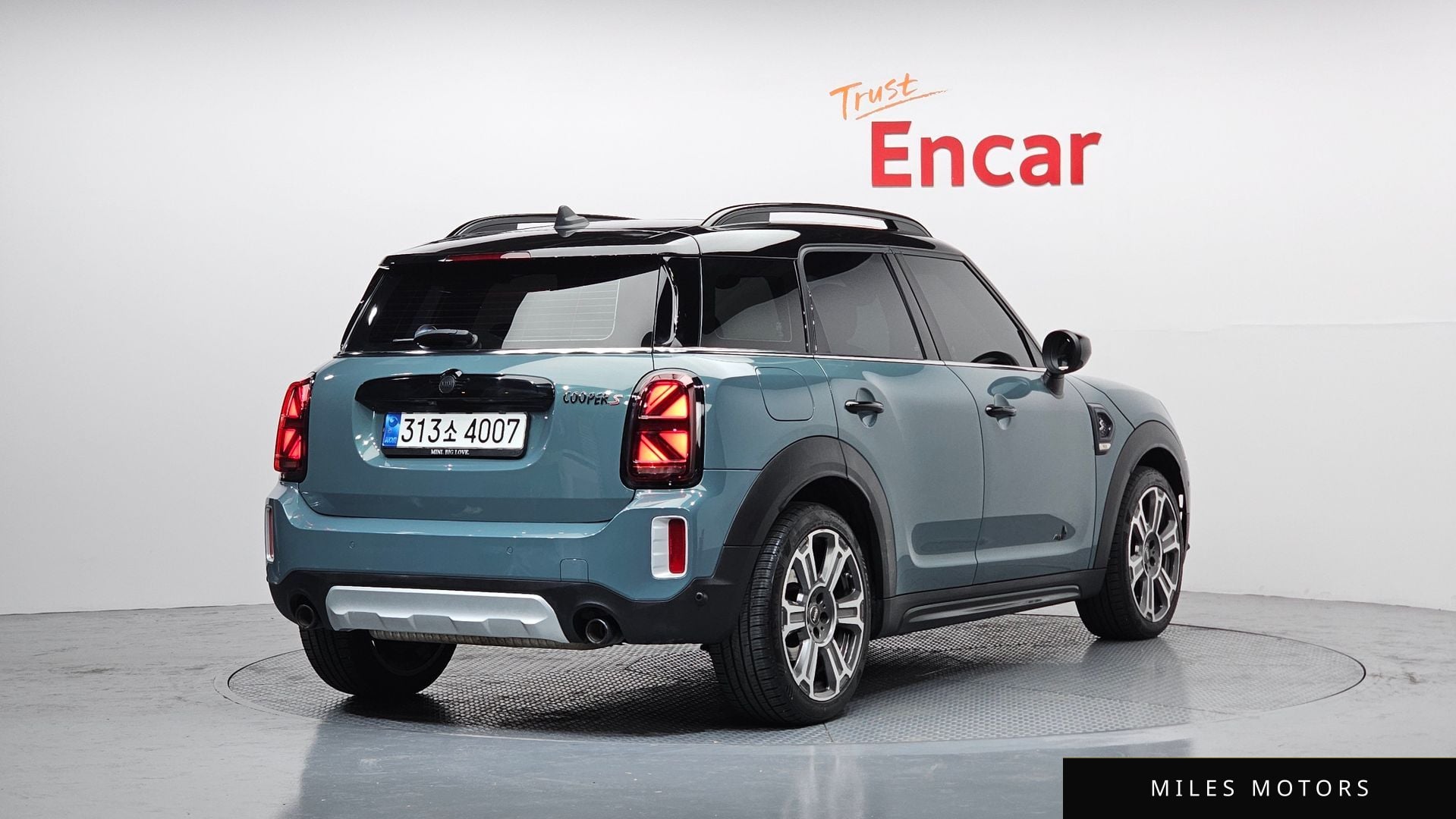 MINI Countryman 2023 — миниатюра 2