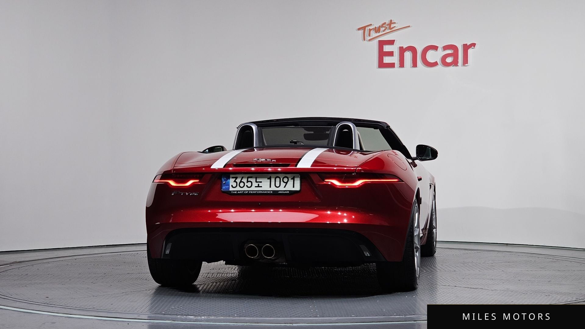 Jaguar F-TYPE 2021 — миниатюра 4