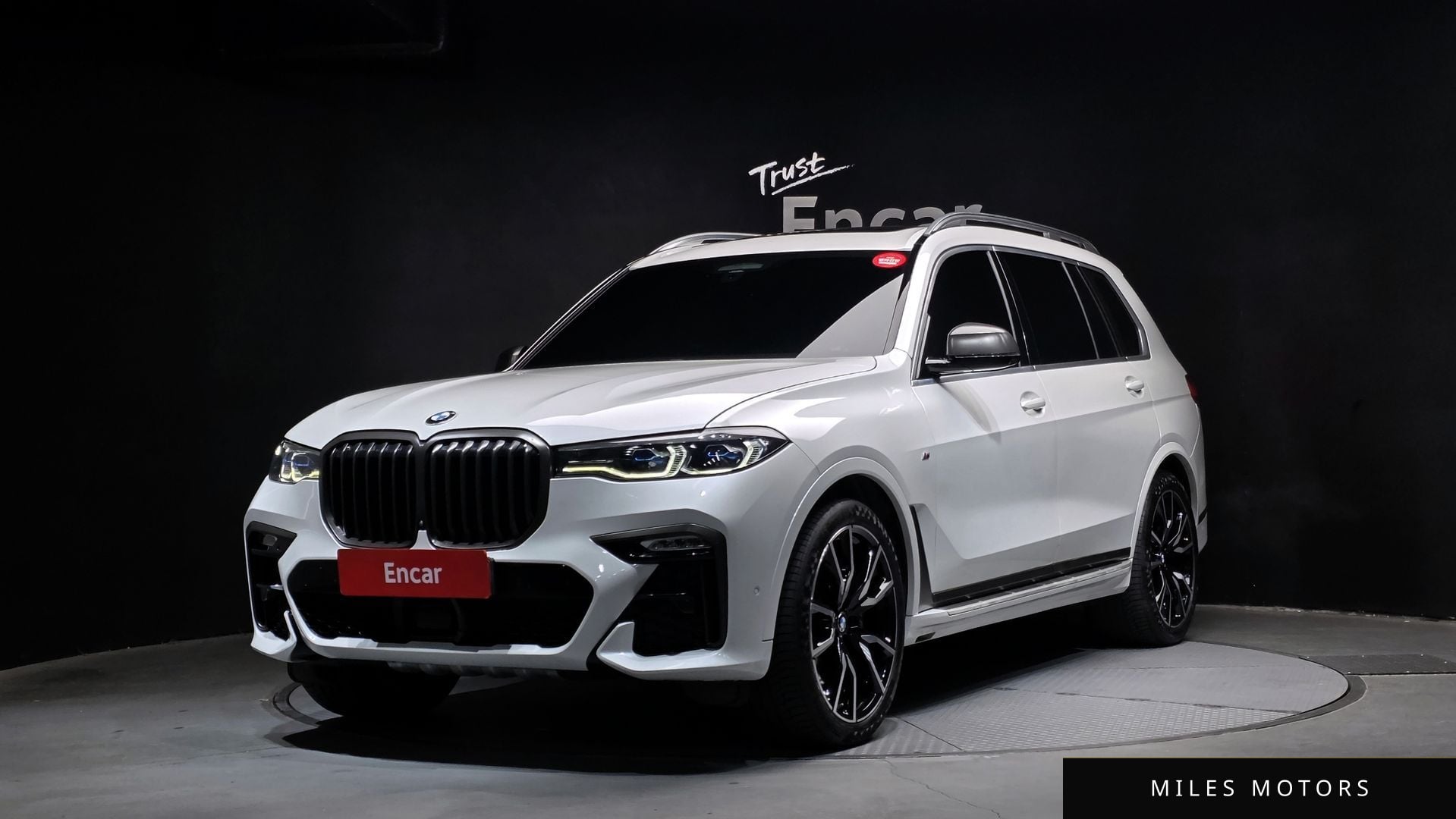 BMW X7 (G07) 2021 — фото 1 из 12