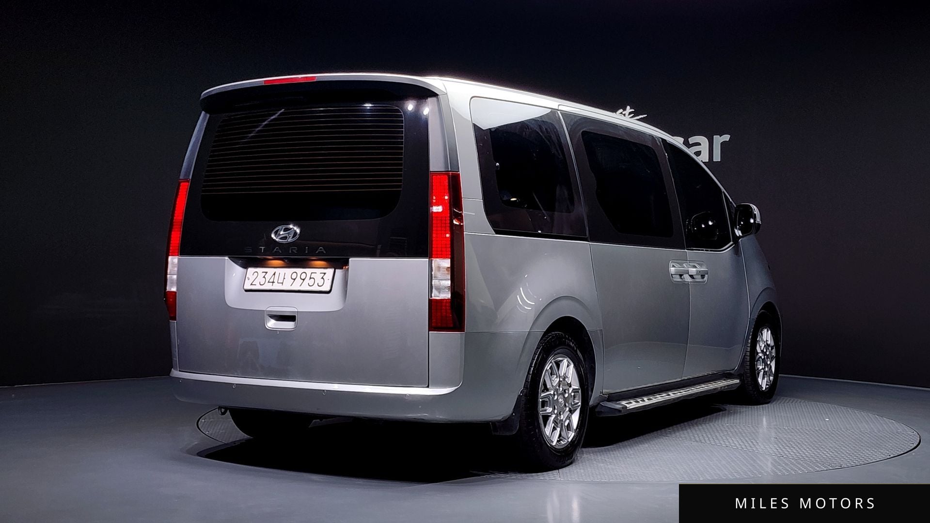 Hyundai Staria 2022 — миниатюра 2