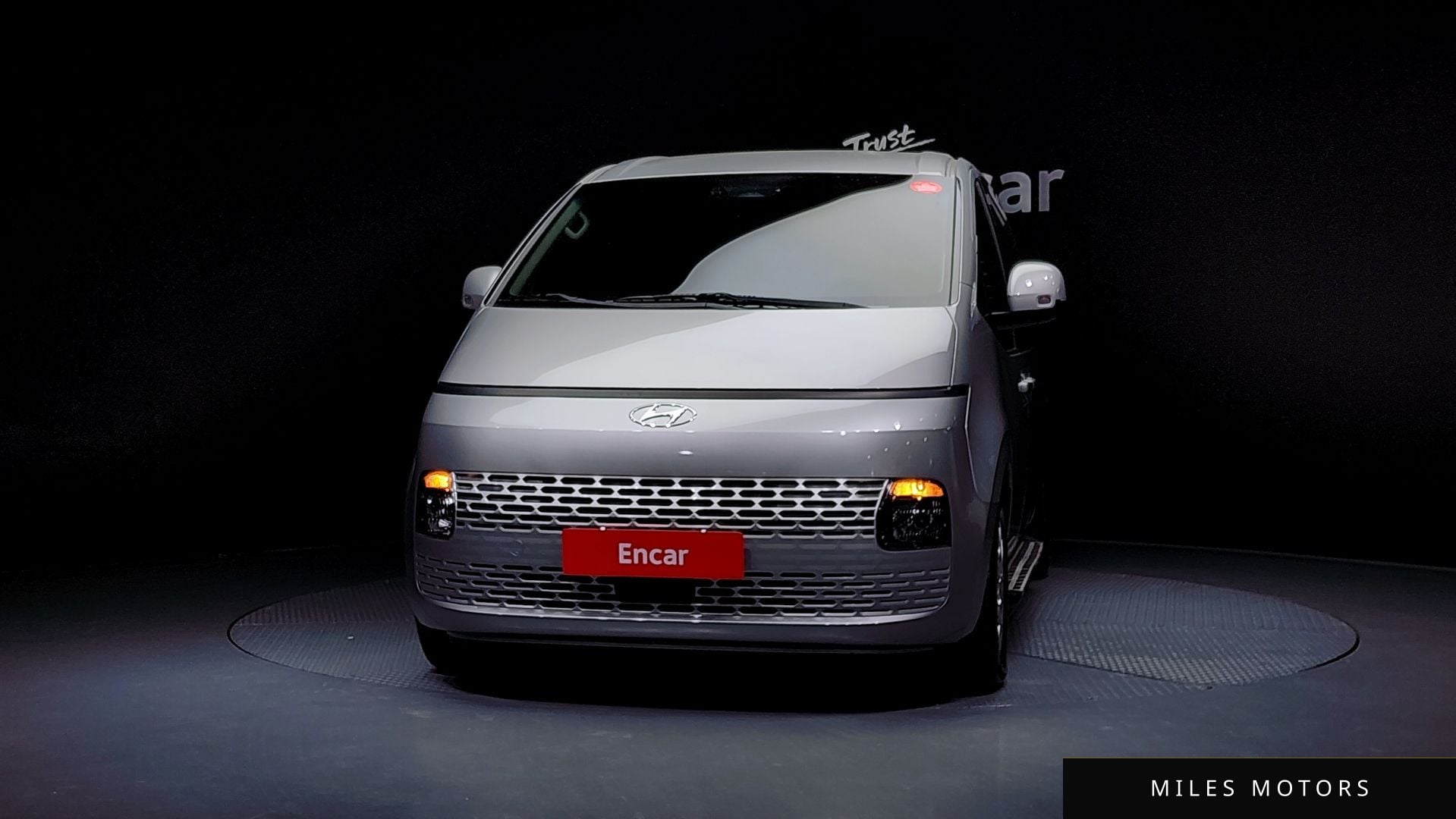 Hyundai Staria 2022 — миниатюра 3