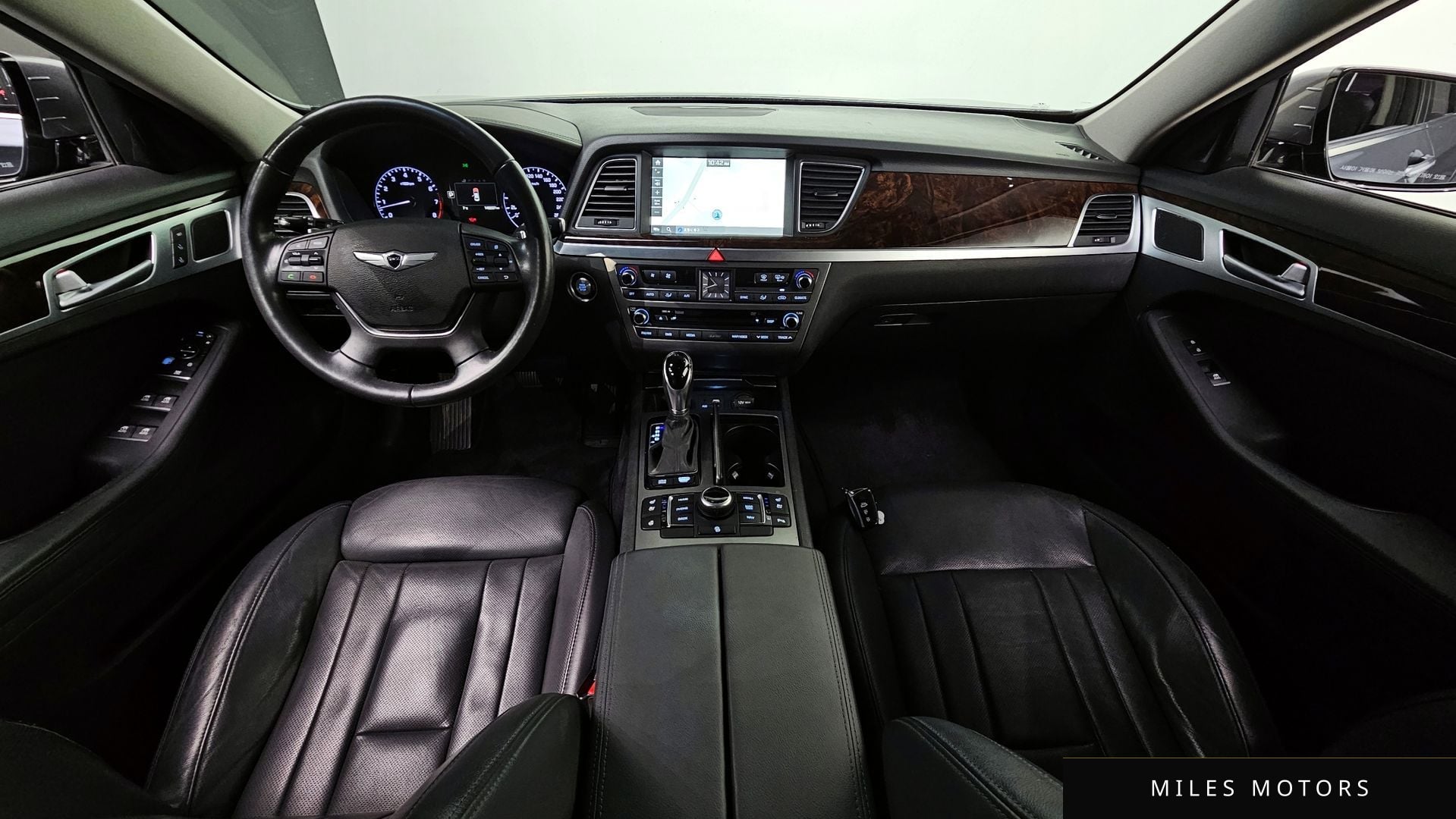 Hyundai Genesis 2015 — миниатюра 7