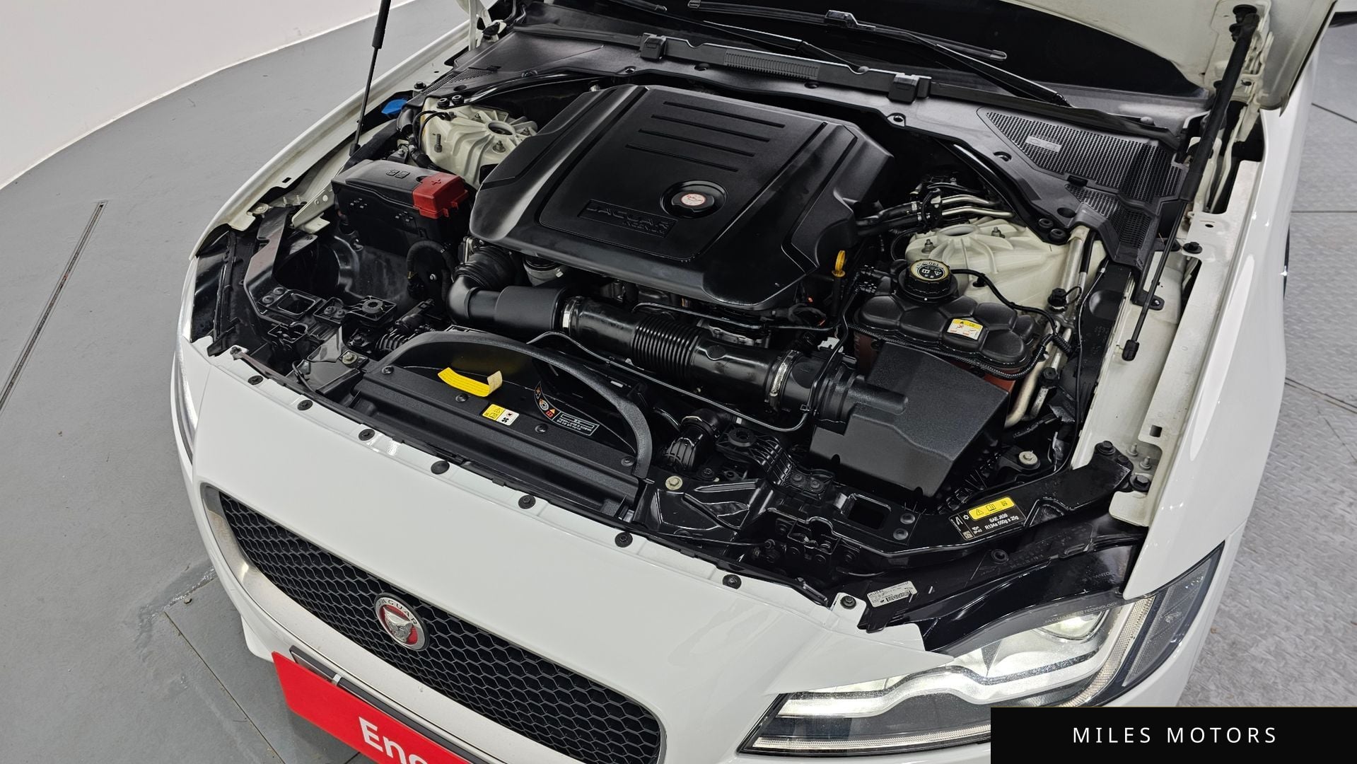 Jaguar XF (X260) 2017 — миниатюра 6