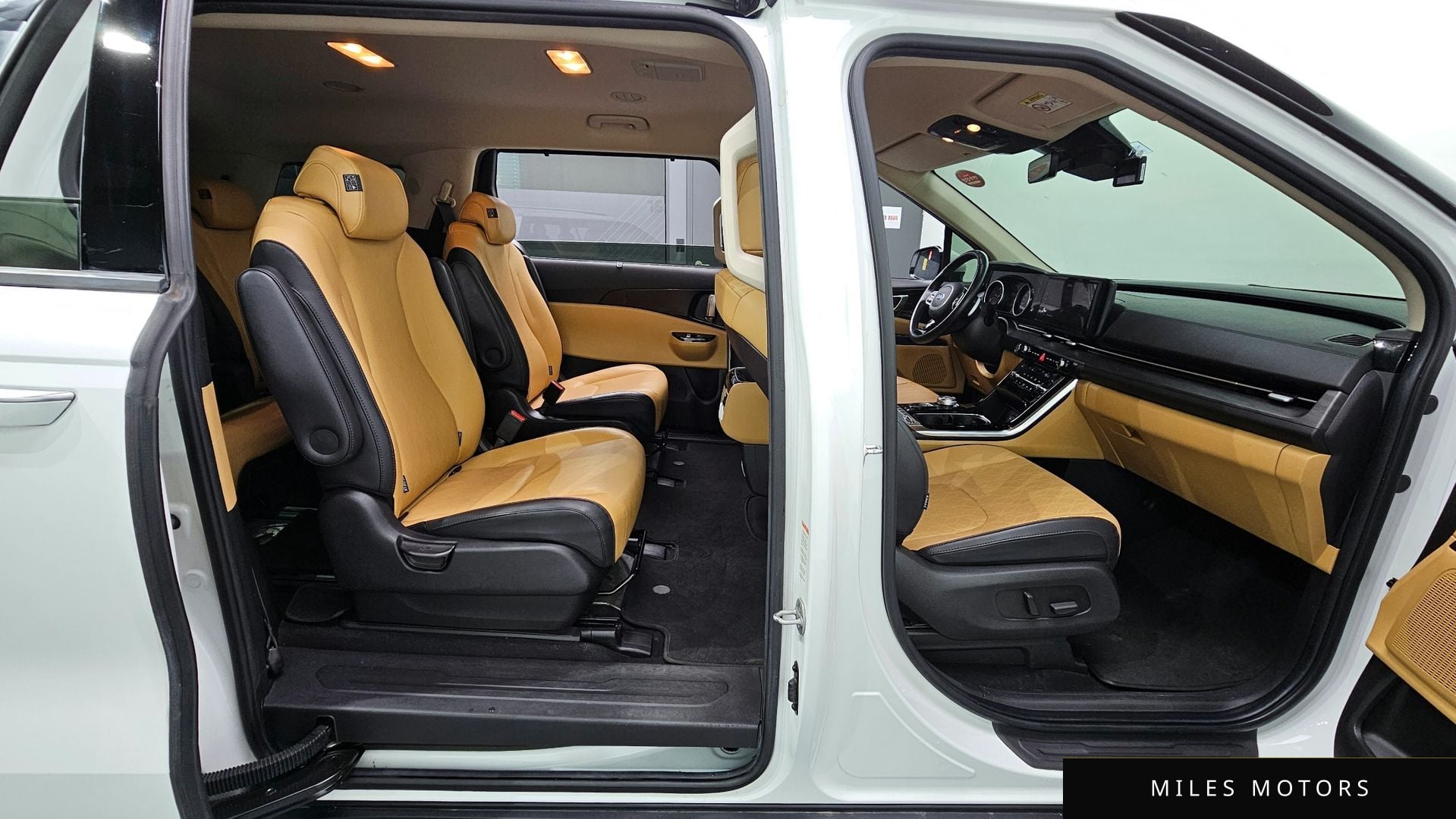 Kia Carnival 2021 — миниатюра 11