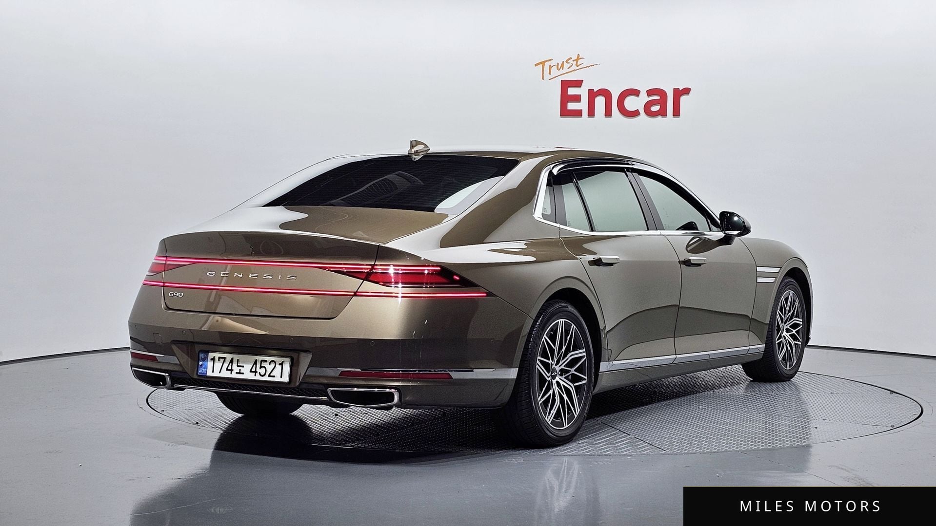 Genesis G90 (RS4) 2022 — миниатюра 2