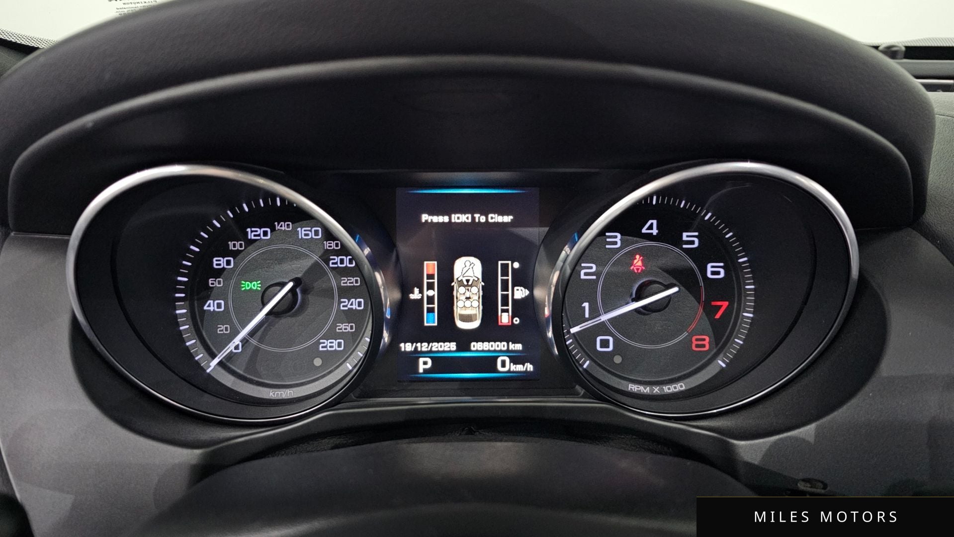 Jaguar XE 2016 — миниатюра 8