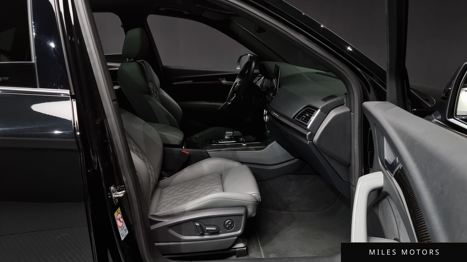 Audi SQ5 (FY) 2023 — миниатюра 11