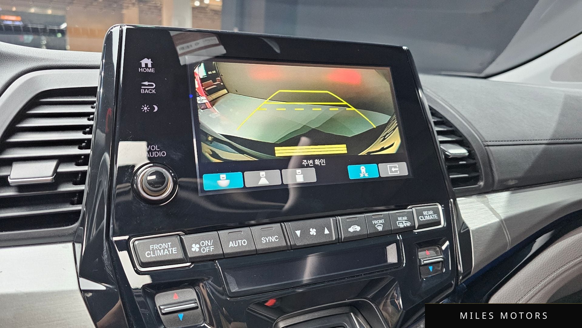 Honda 오딧세이 2018 — миниатюра 16