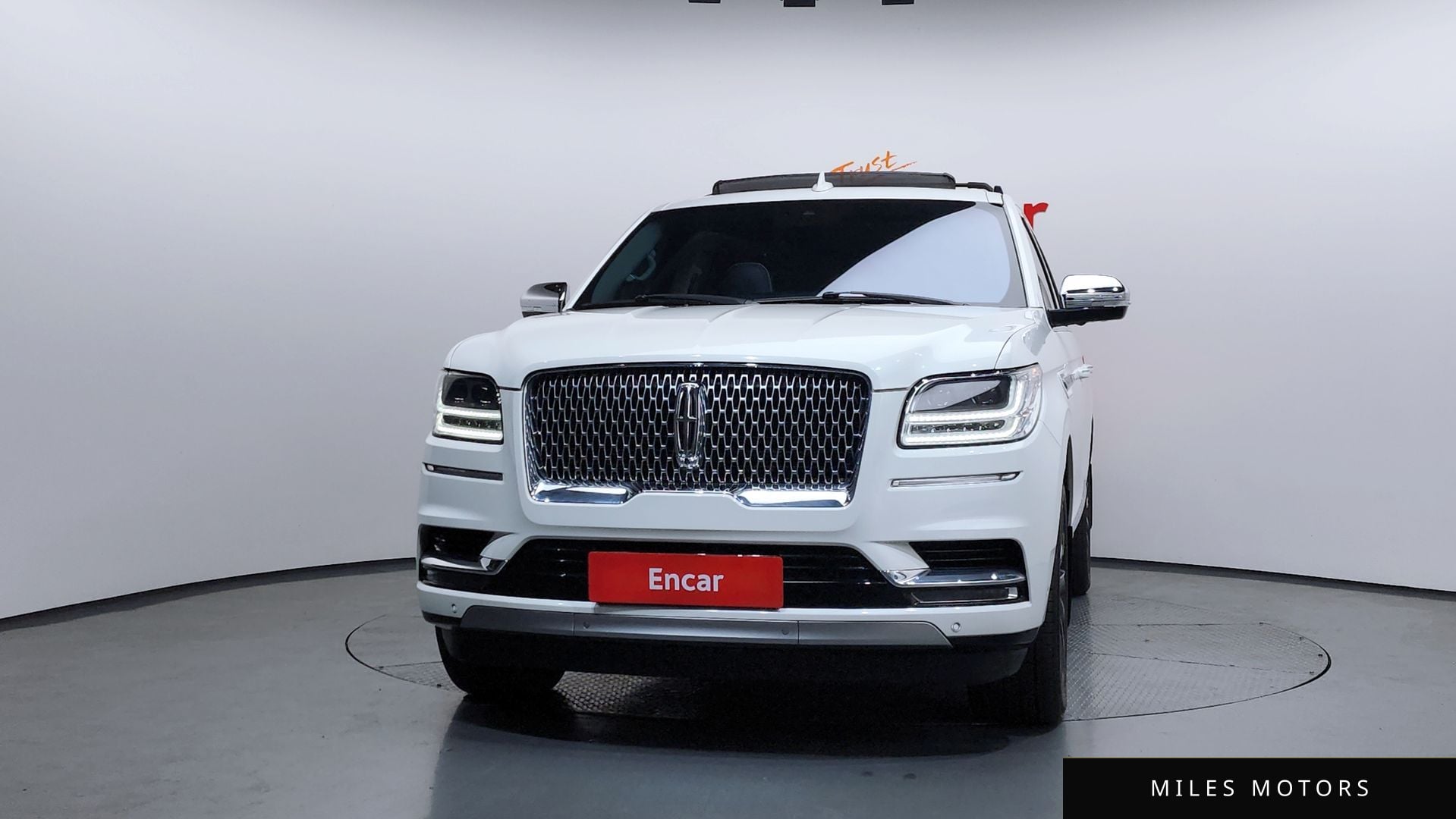 Lincoln Navigator 2020 — миниатюра 3