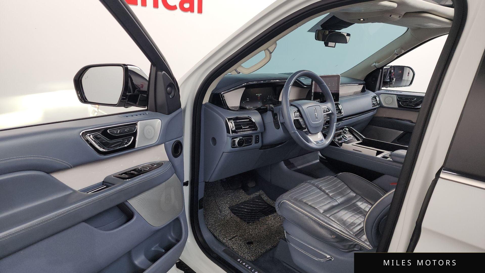 Lincoln Navigator 2020 — миниатюра 10